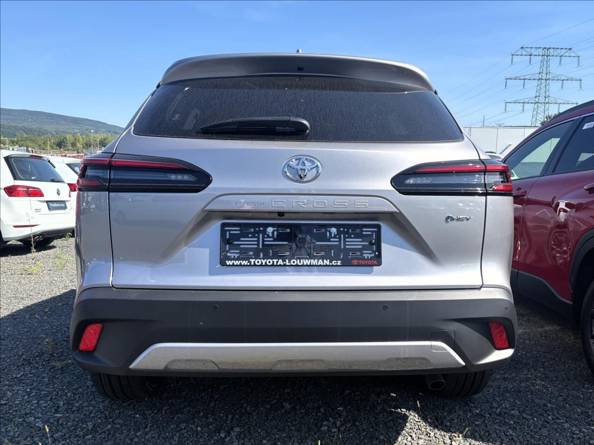 Toyota Corolla Cross, 1,8 Style - fotka 6