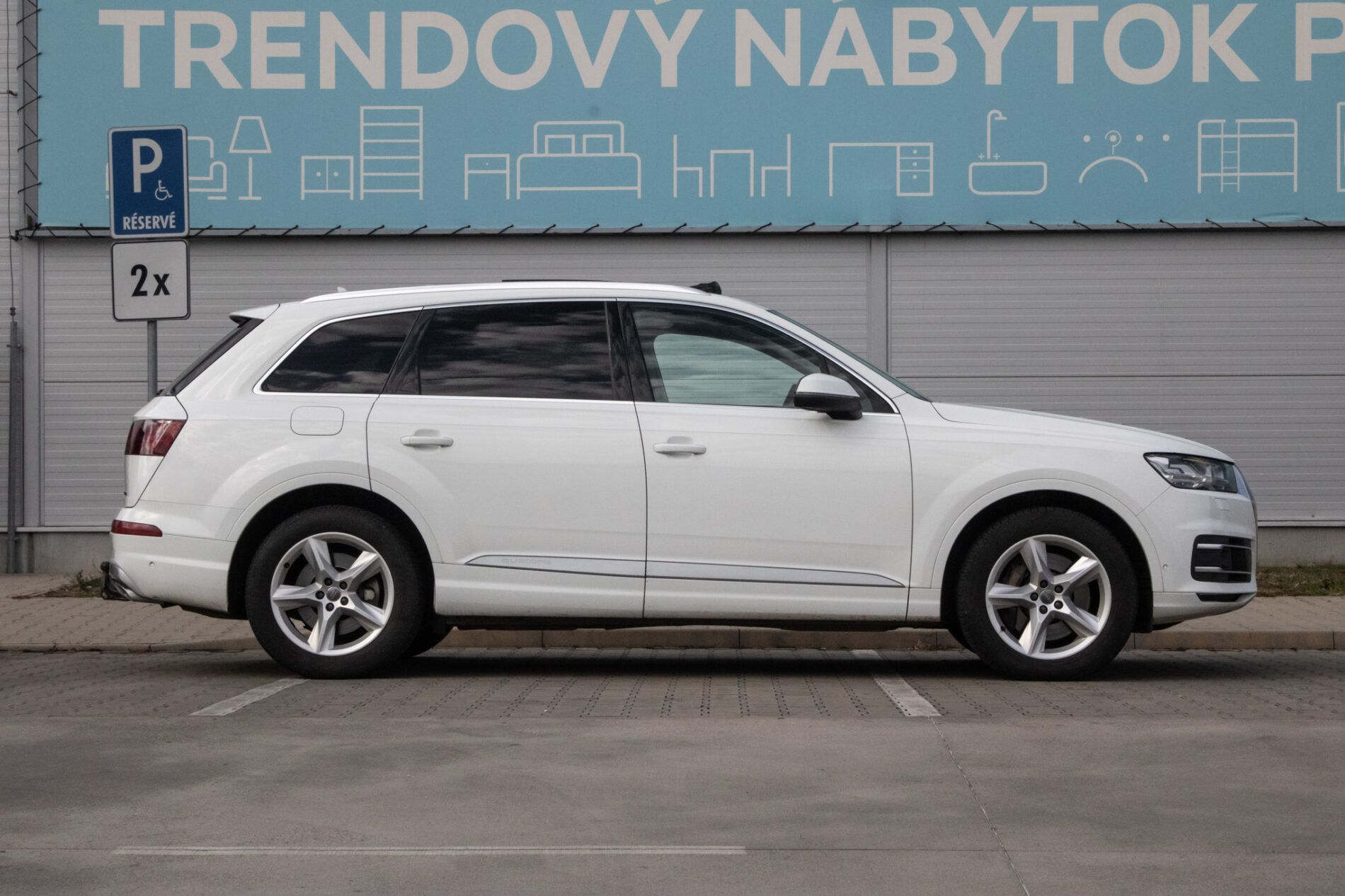 Audi Q7 - fotka 4