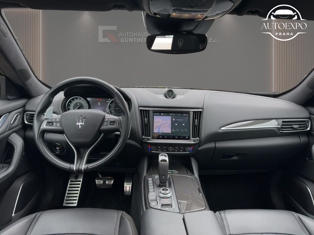 Maserati Levante, Modena S*Carbon*Panorama - fotka 5
