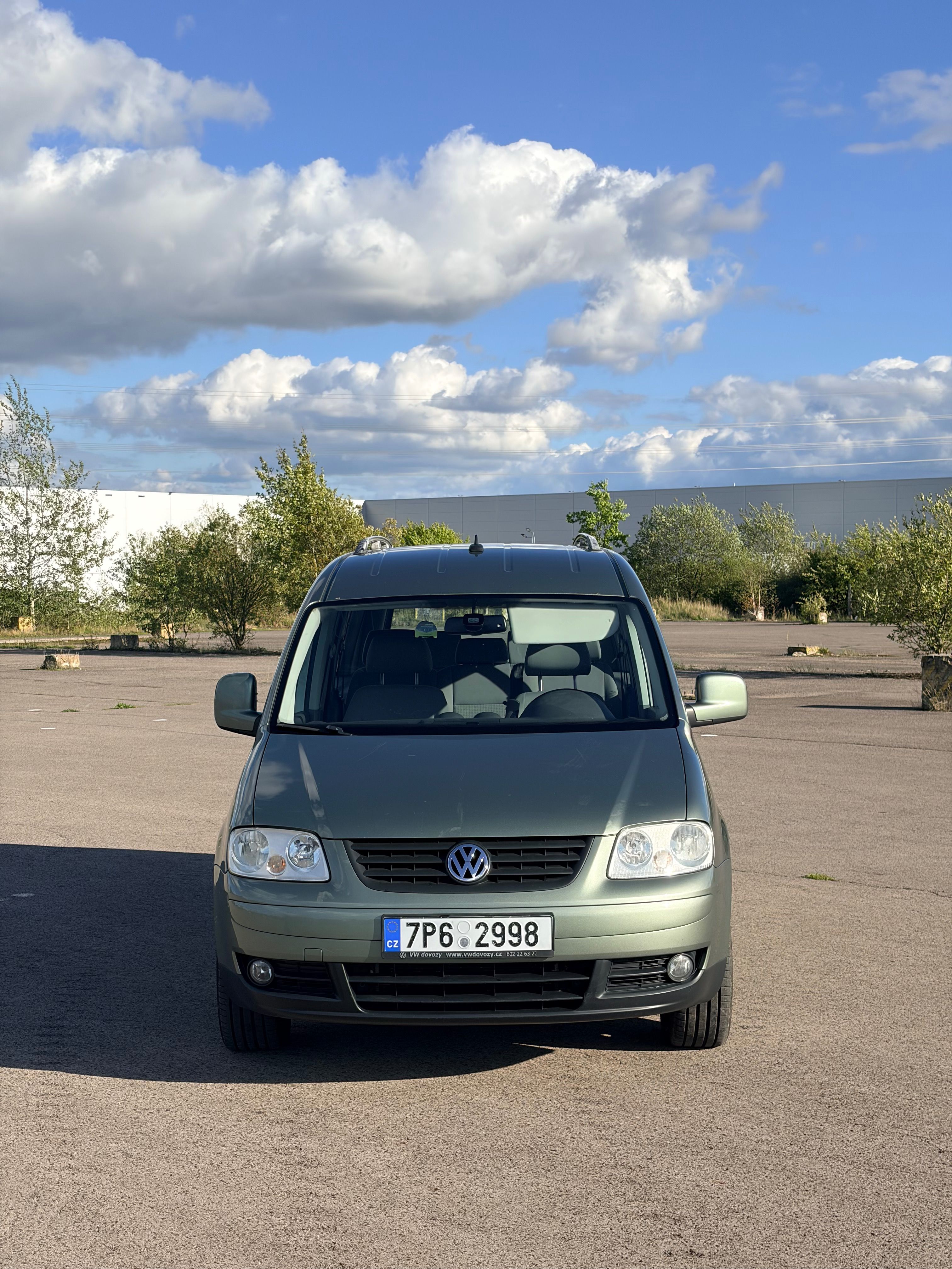 Volkswagen Caddy, 1.9 TDI, 77kW, DSG, tažné - fotka 2