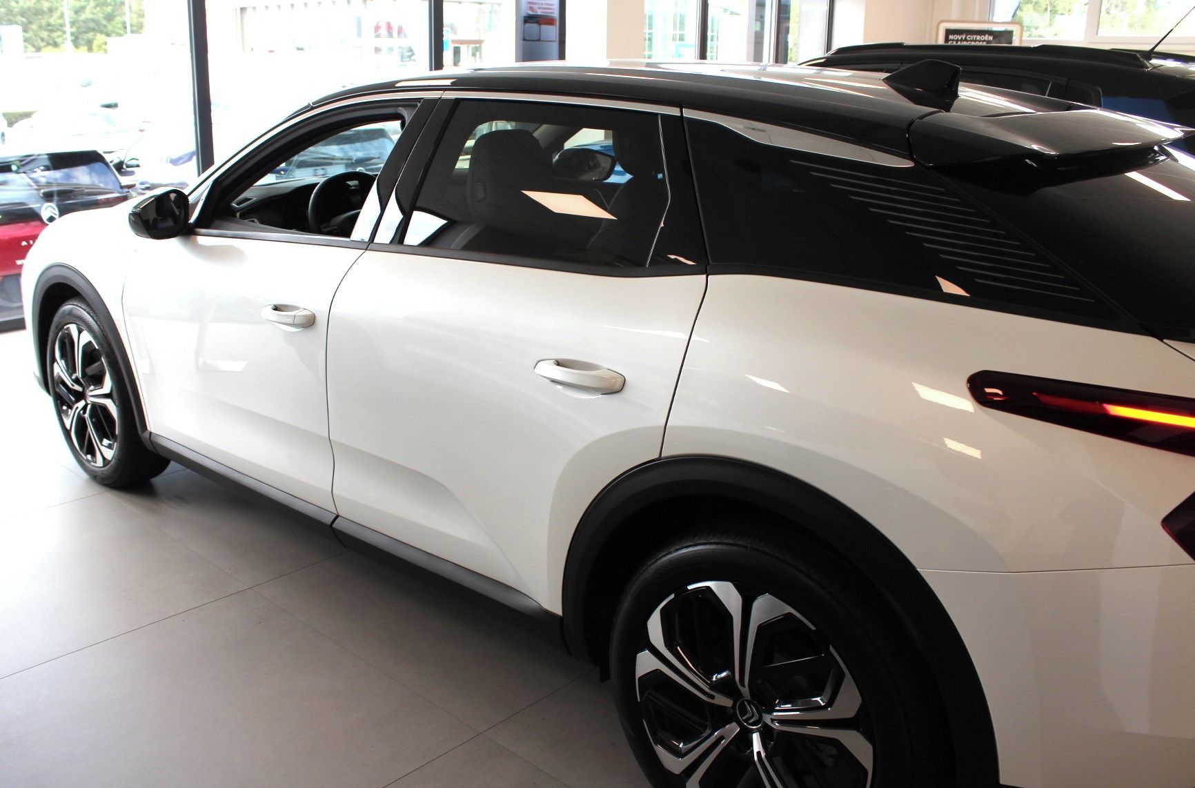 Citroën C5 X, MAX Hybrid 145k Automatic - fotka 4