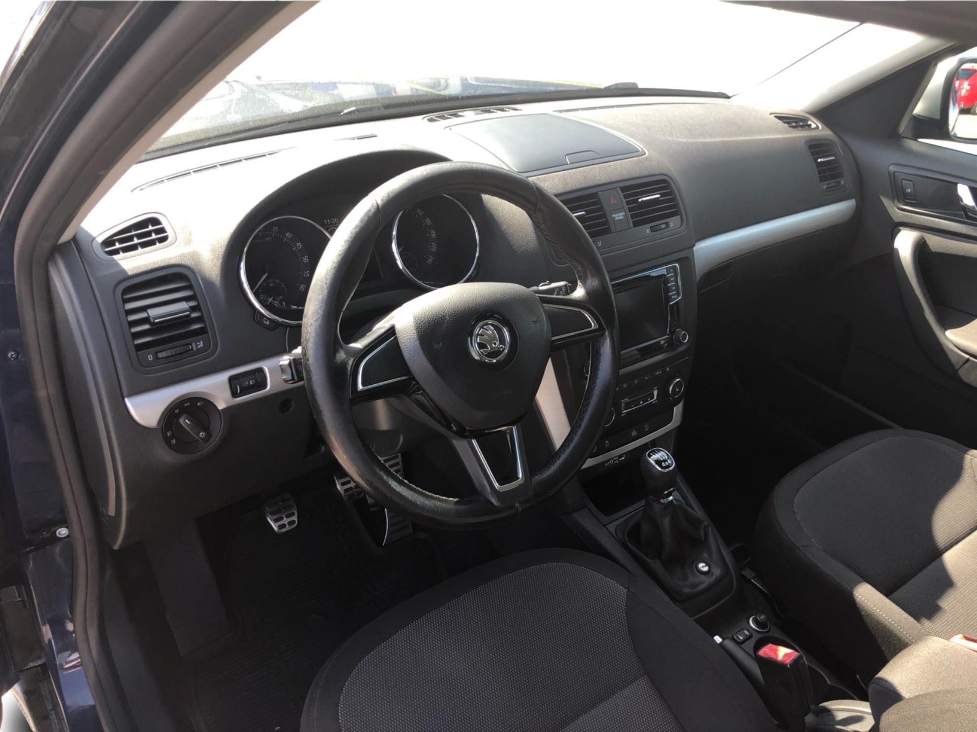 Škoda Yeti, 2.0 TDI 4X4  M6° - fotka 5