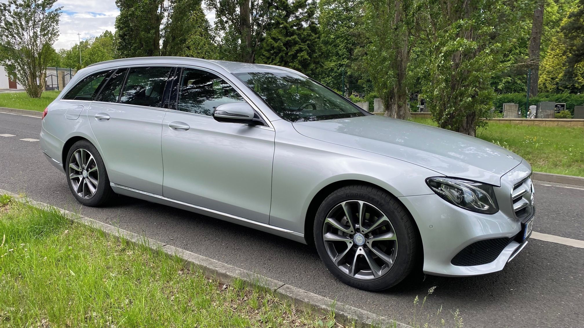 Mercedes-Benz Třídy E, W213 E220d 143kW 9G automat - fotka 3