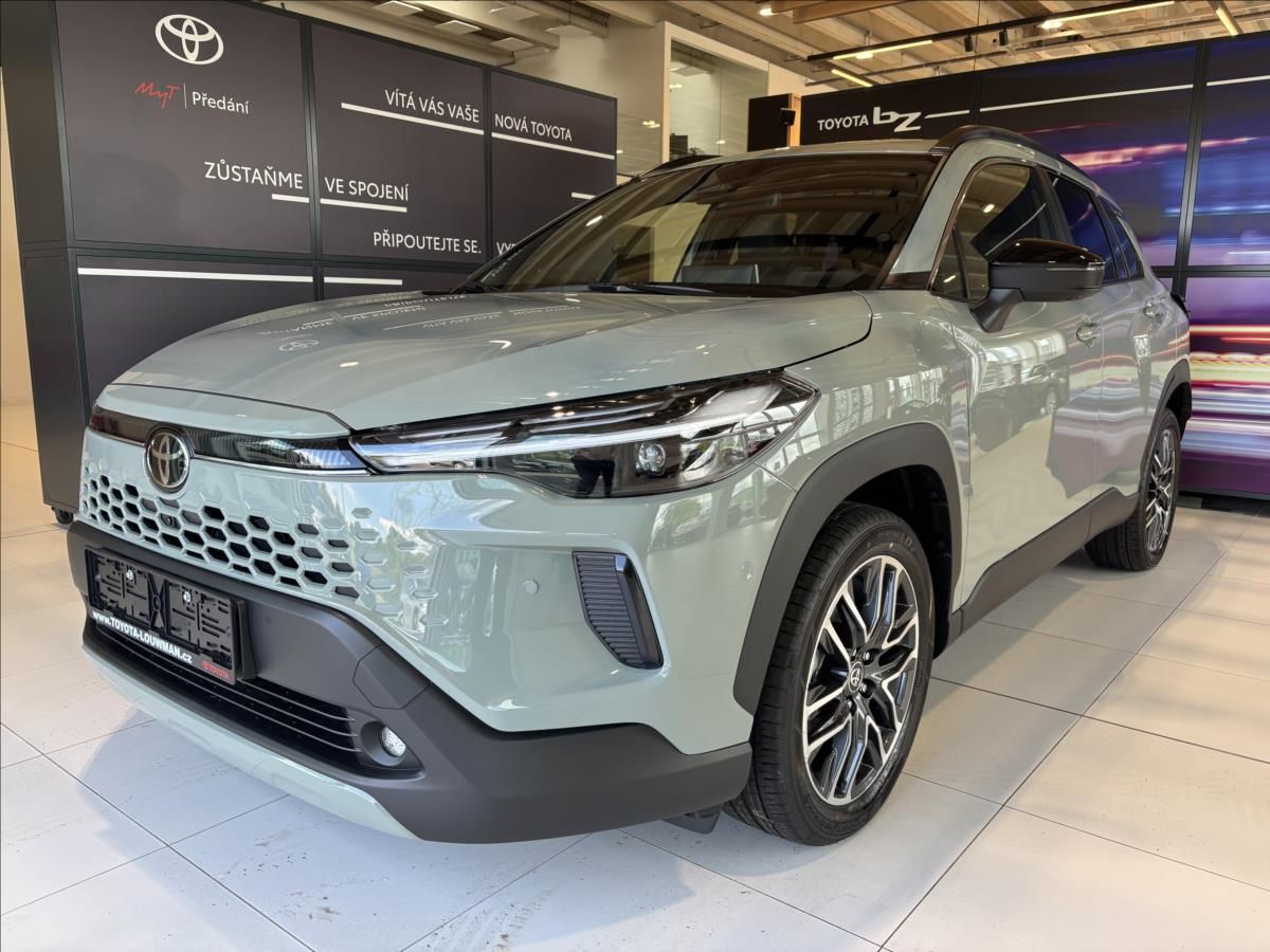 Toyota Corolla Cross, 2,0 Executive AWD - fotka 3