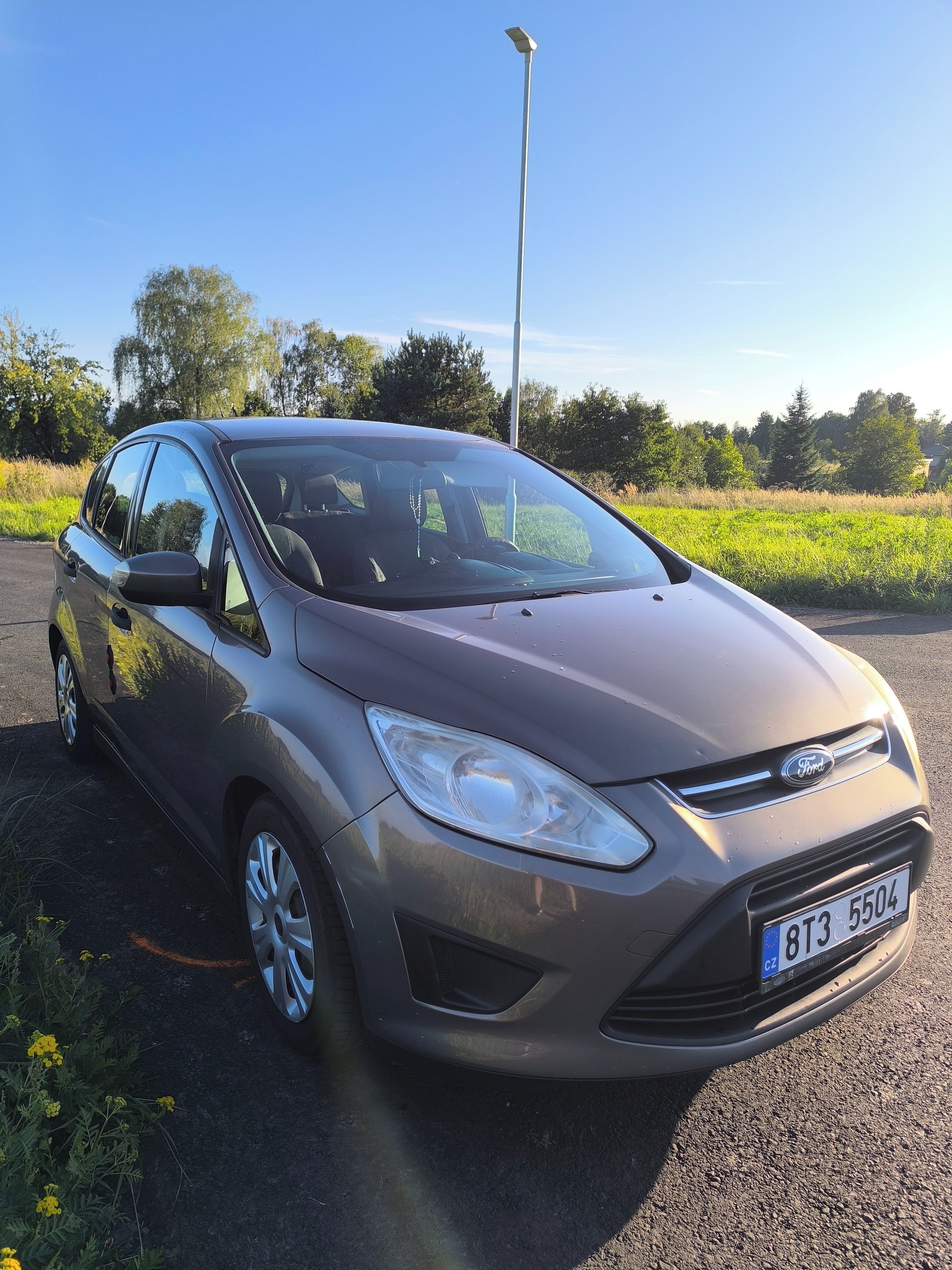 Ford C-MAX, 77kWk, tažné, 2 sady kol - fotka 6