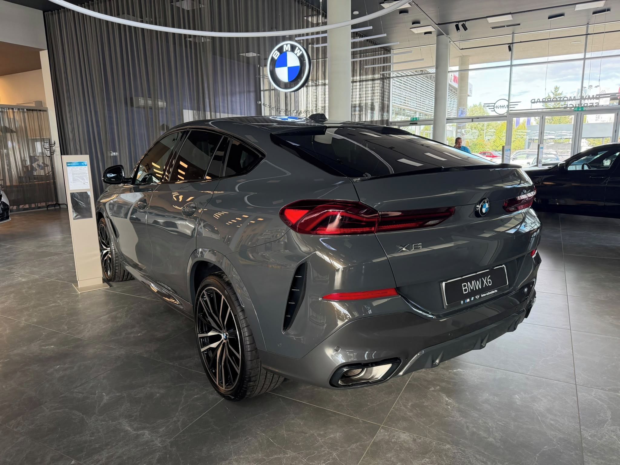 BMW X6 - fotka 3