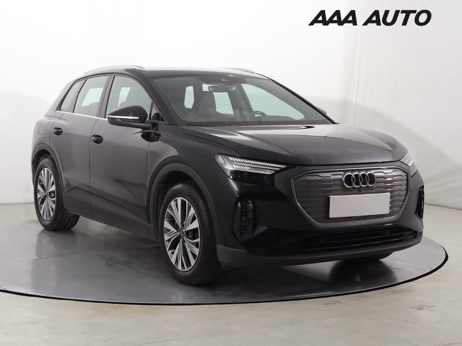 Audi Q4 e-tron, 40 e-tron, SoH 95%, S-Line