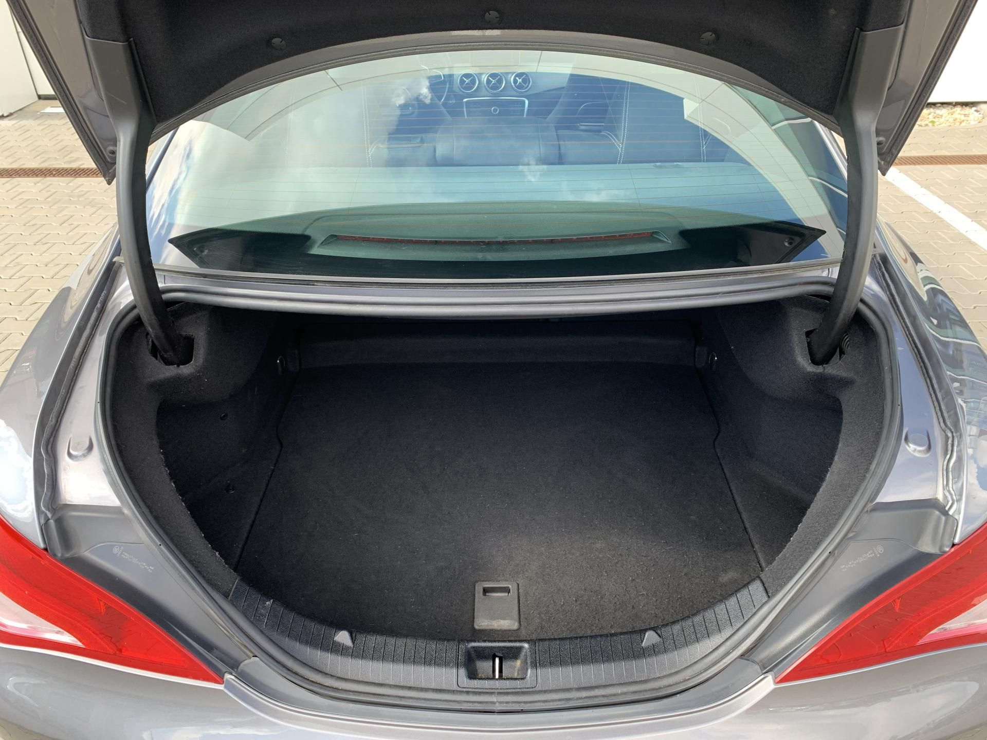 Mercedes-Benz CLA, CLA 200 115kW MAN6 - fotka 5