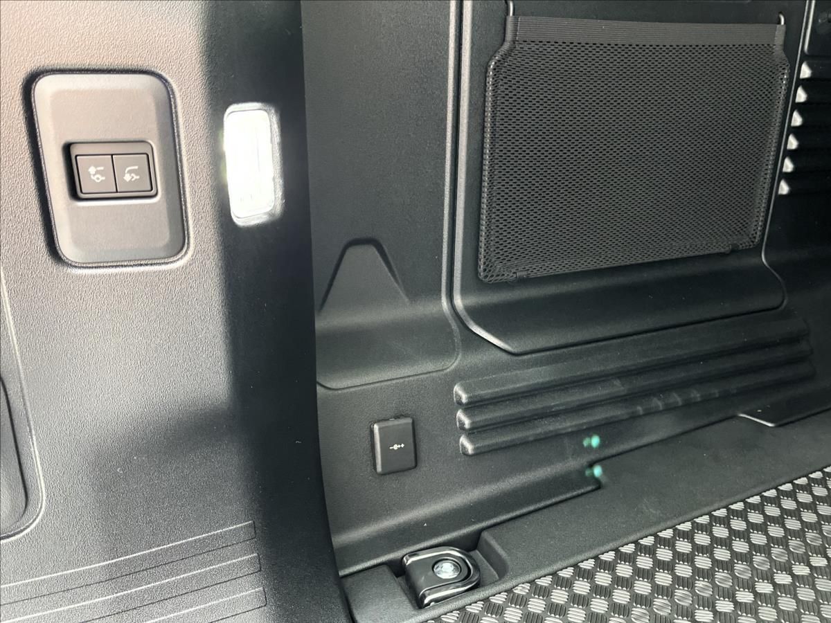 Land Rover Defender, 110 D200 S * - fotka 6