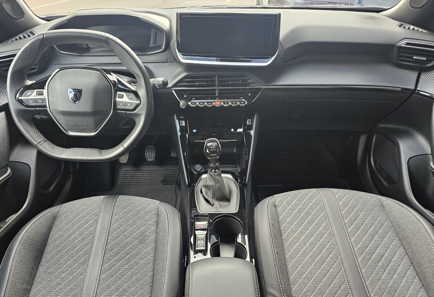 Peugeot 2008, ALLURE PureTech 100 S&S MAN6 - fotka 3