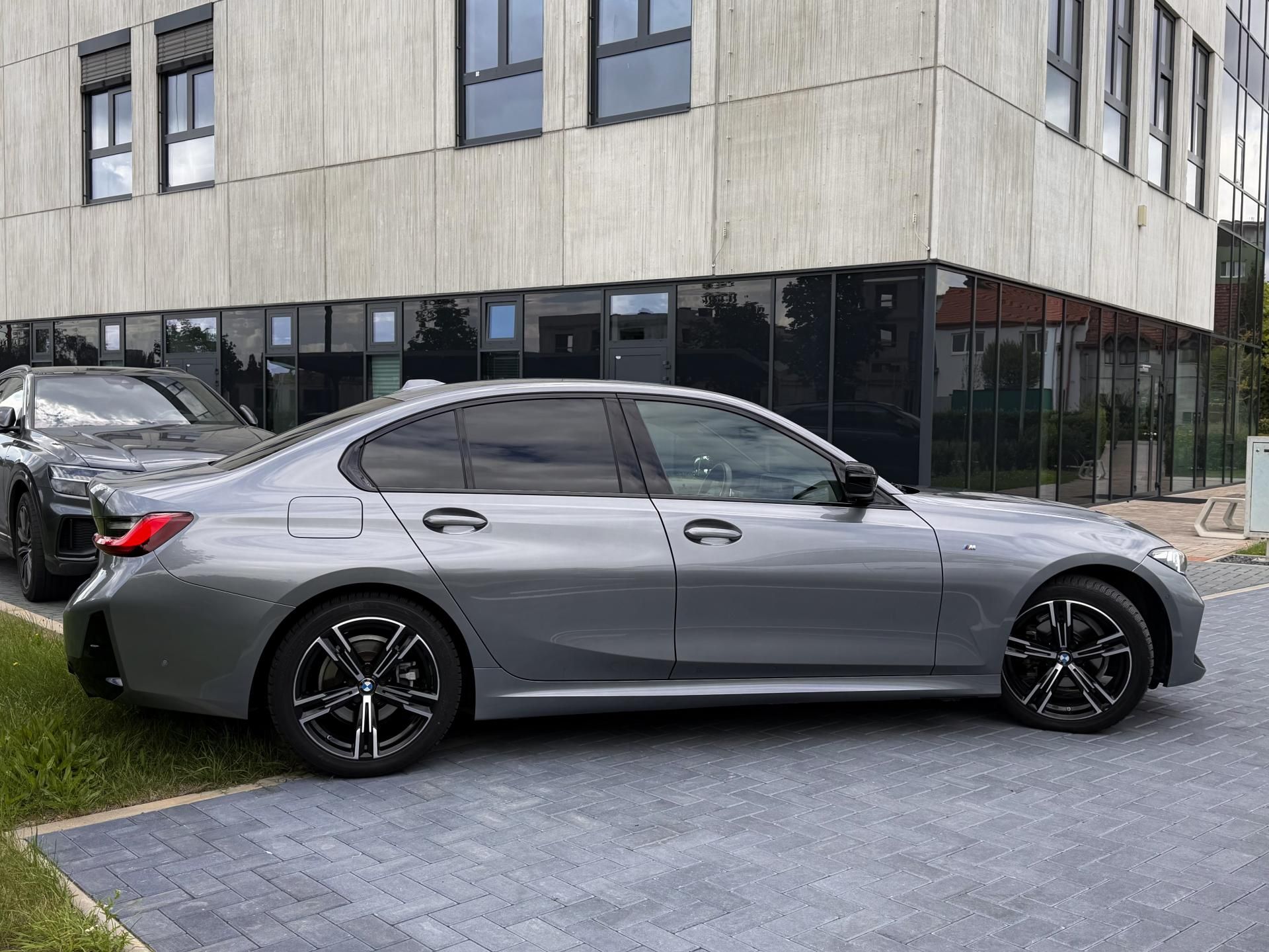 BMW Řada 3, 318d 110 kW/M-Sport/DPH - fotka 5