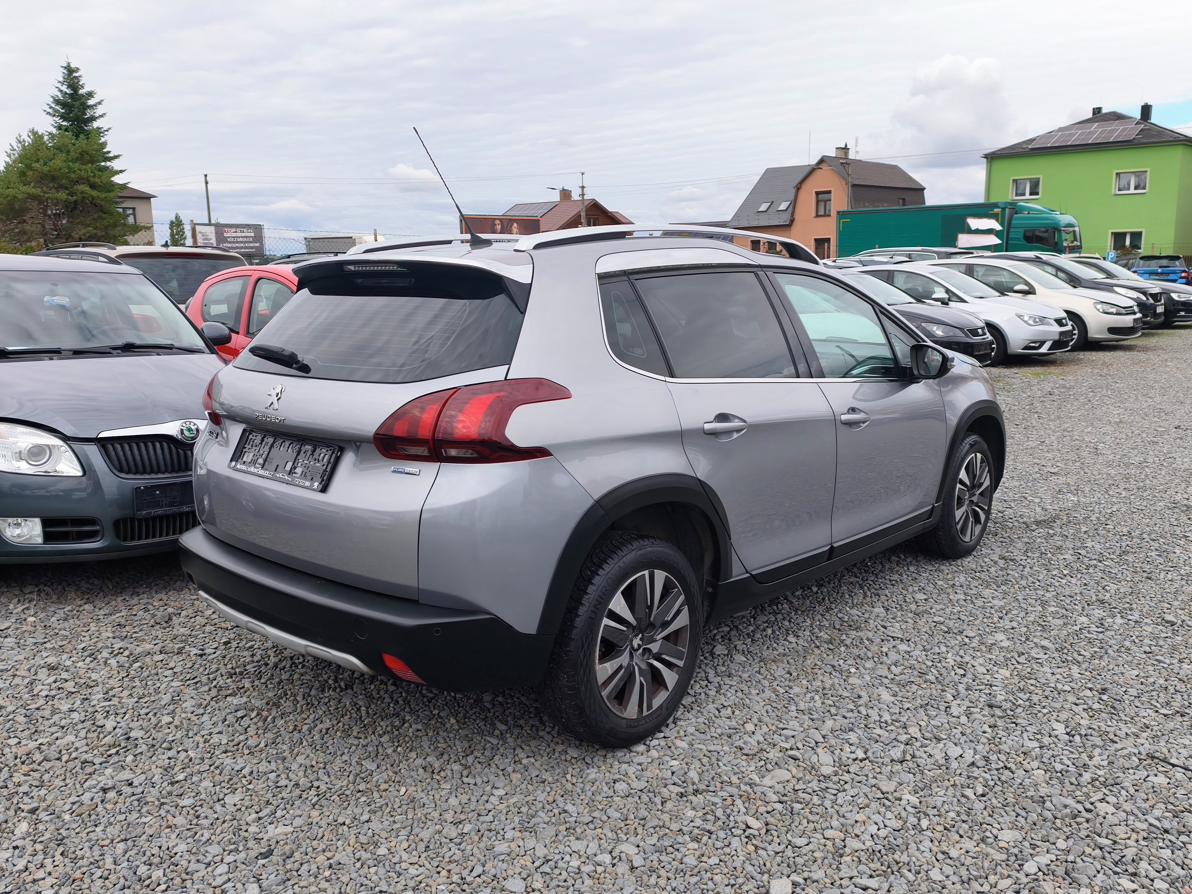 Peugeot 2008, 1.2 PT AT Kůže, Navi, Klima - fotka 6