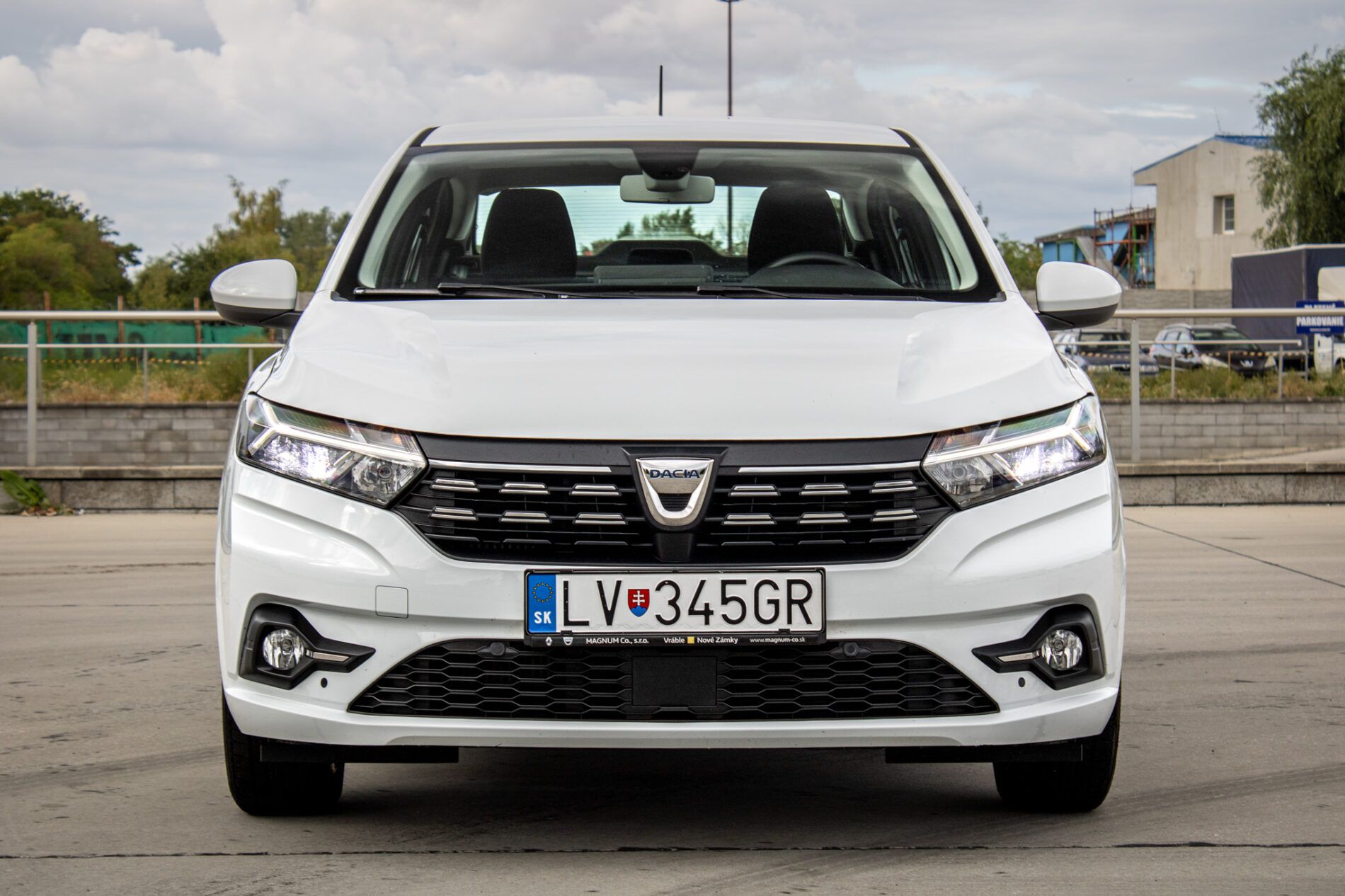 Dacia Logan - fotka 2