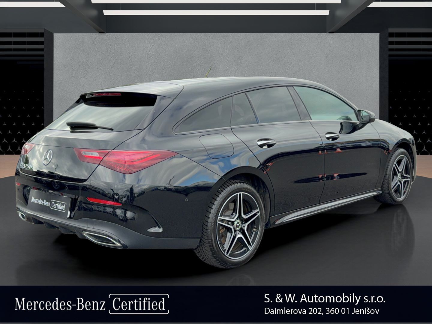 Mercedes-Benz CLA, 250 e AMG Shooting Brake - fotka 5