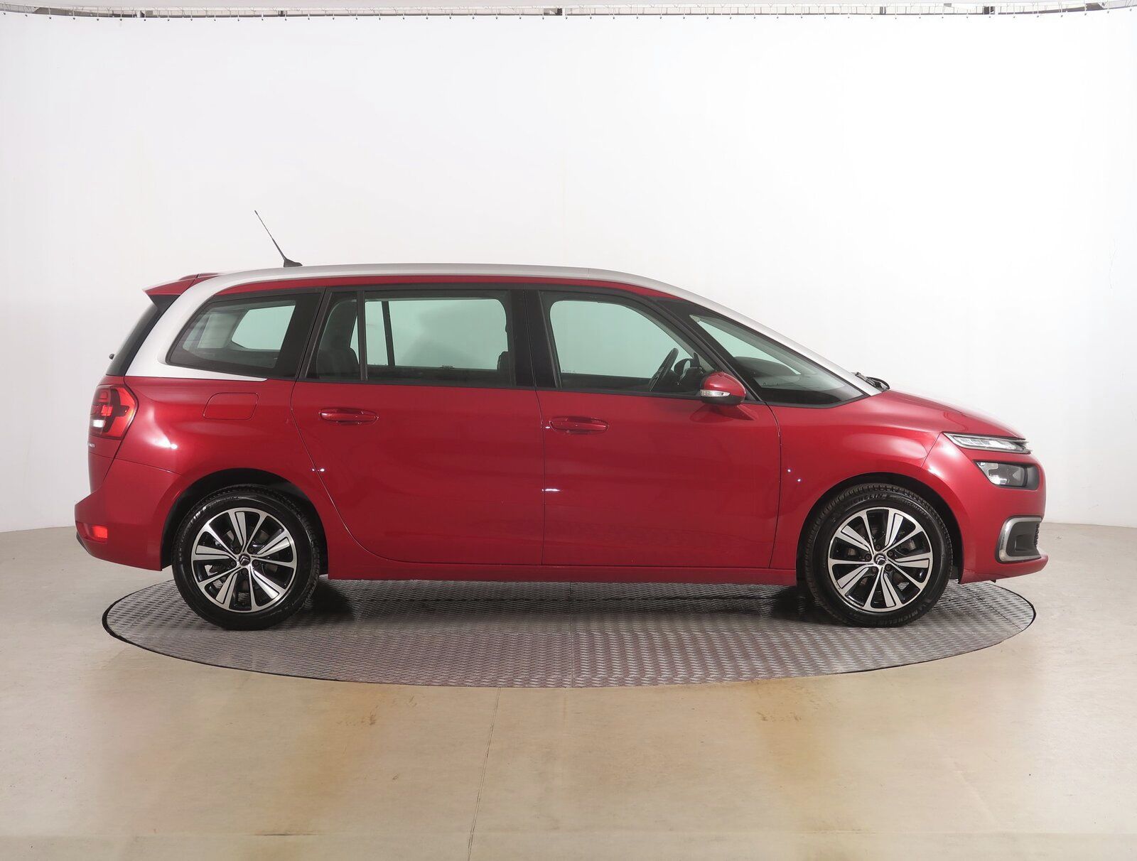 Citroën Grand C4 SpaceTourer, 1.6 PureTech, Automat - fotka 6