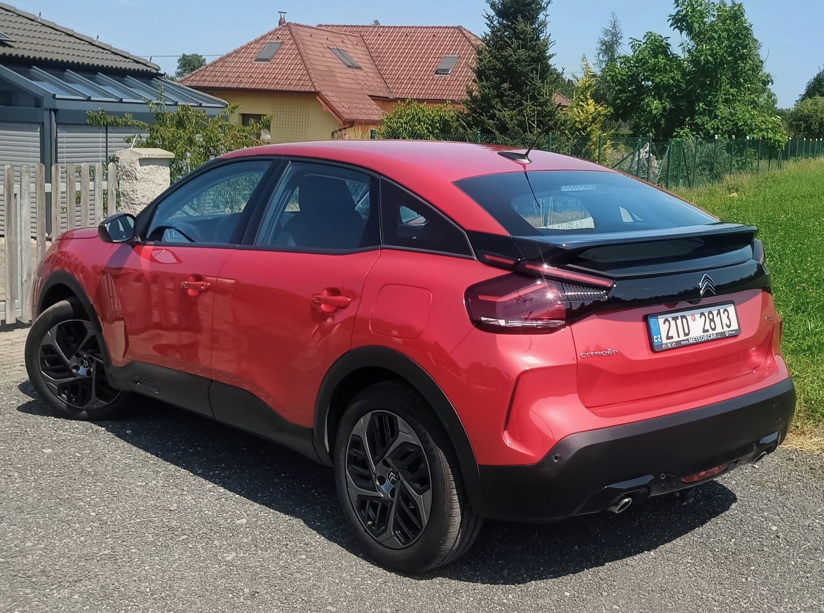 Citroën C4, 1,2 PT 96kW Aut. DPH - fotka 4