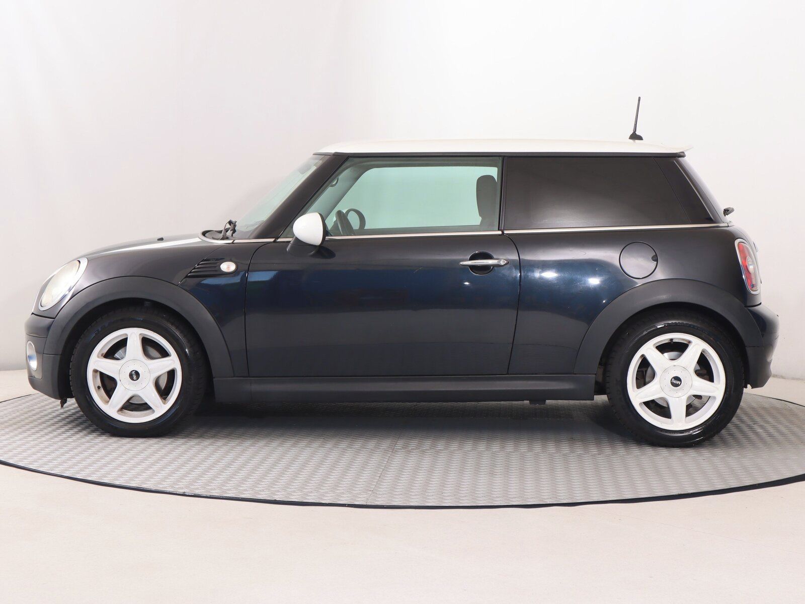 Mini Cooper, Cooper D, po STK, zamluveno - fotka 3