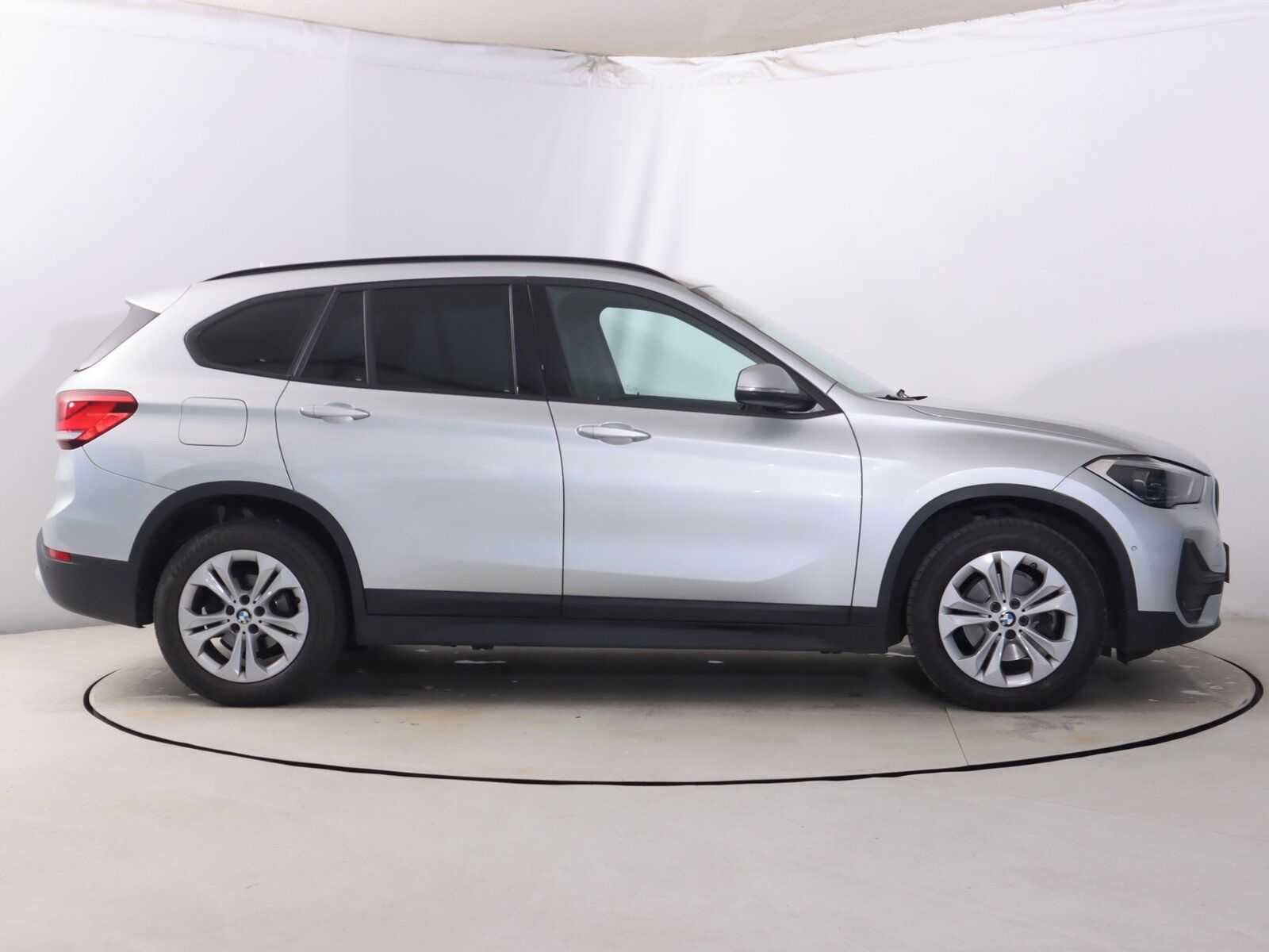 BMW X1, sDrive18i, Automat, Serv.kniha - fotka 6