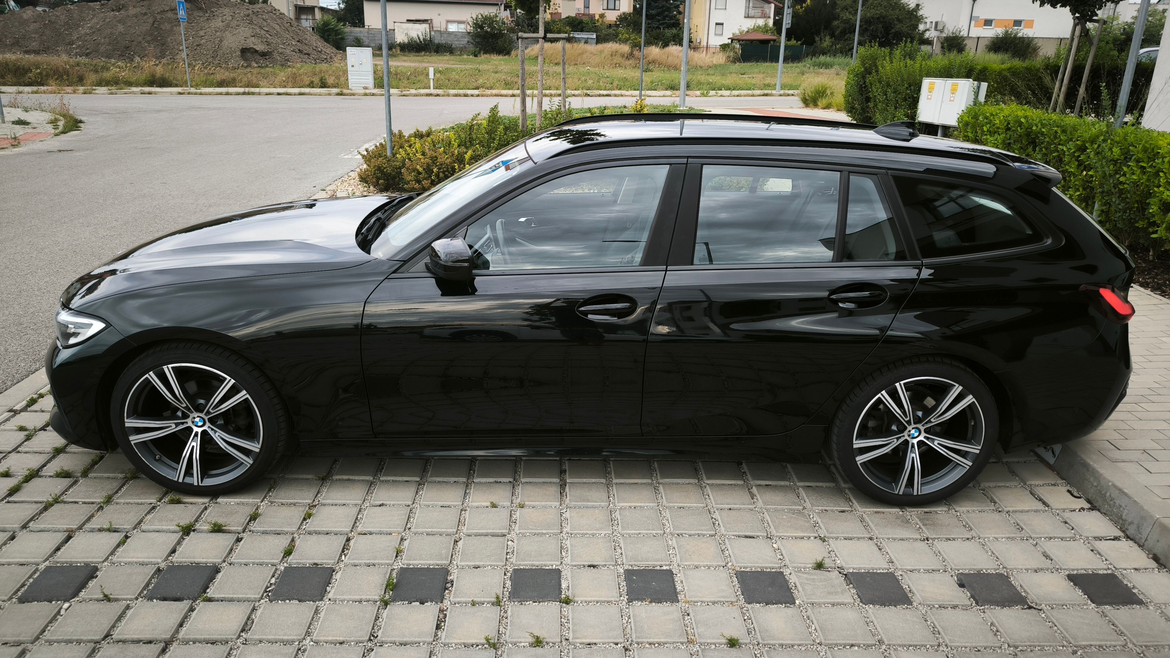 BMW Řada 3, 318d G21 Touring A/T, 32116km - fotka 6
