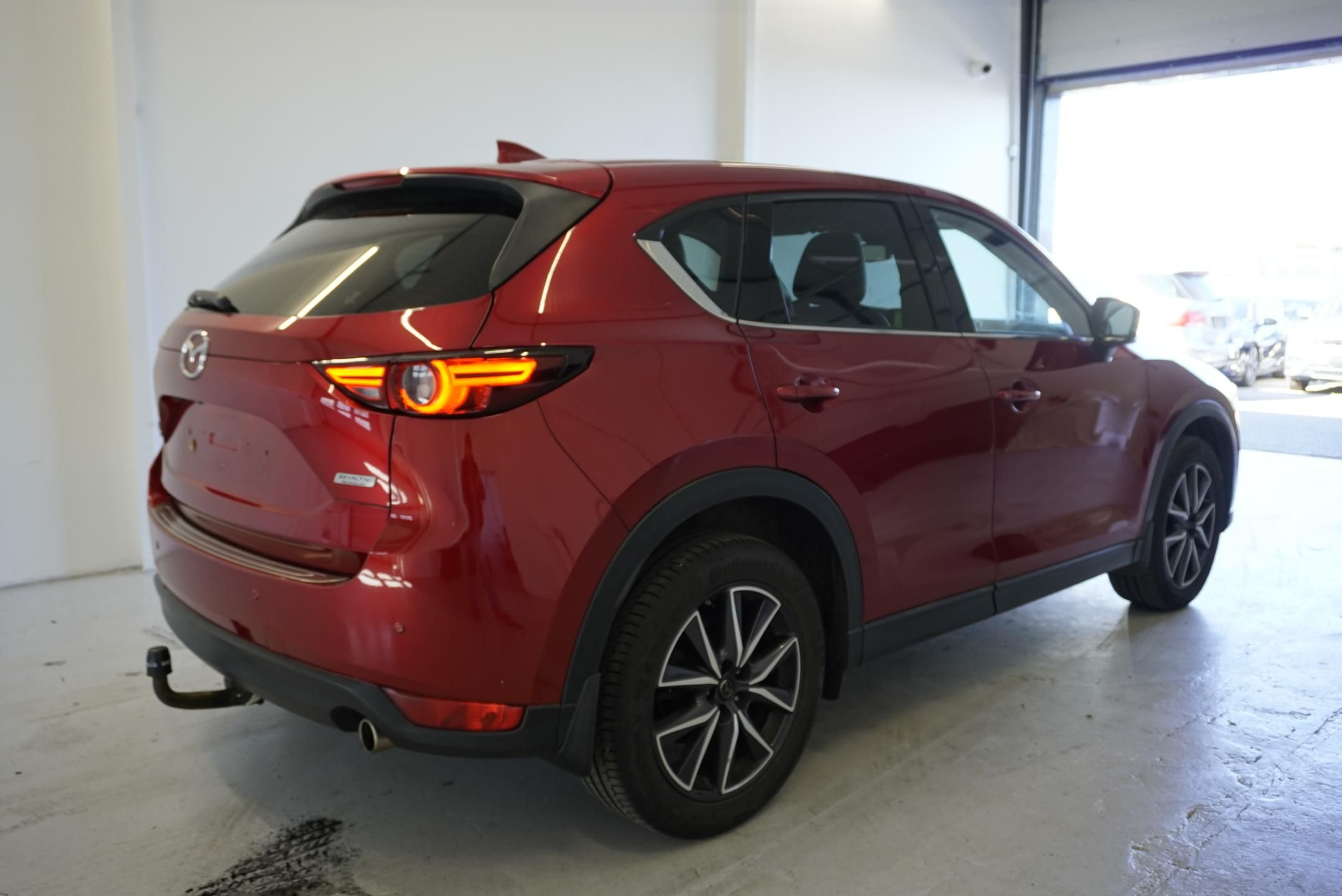 Mazda CX-5, 2,2 SKYACTIV-D OPTIMUM 4WD AUT - fotka 5