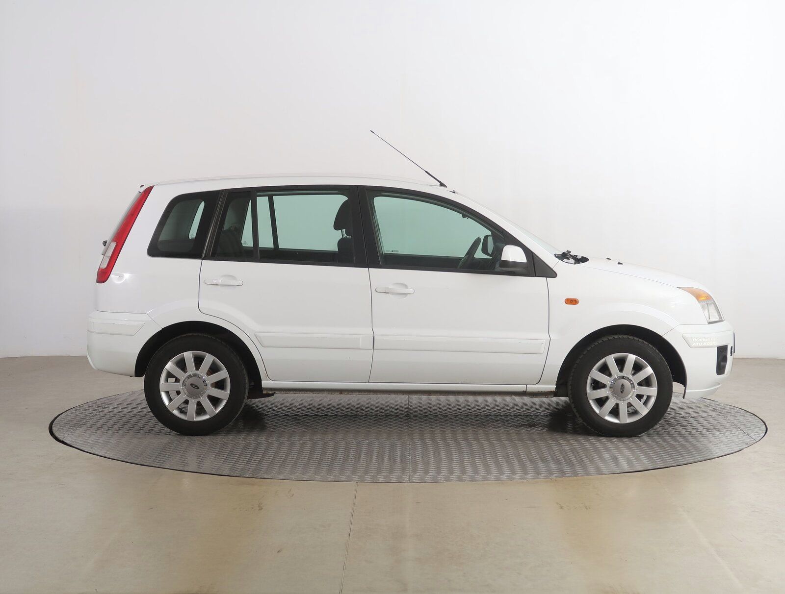 Ford Fusion, 1.4, Serv.kniha, po STK - fotka 6