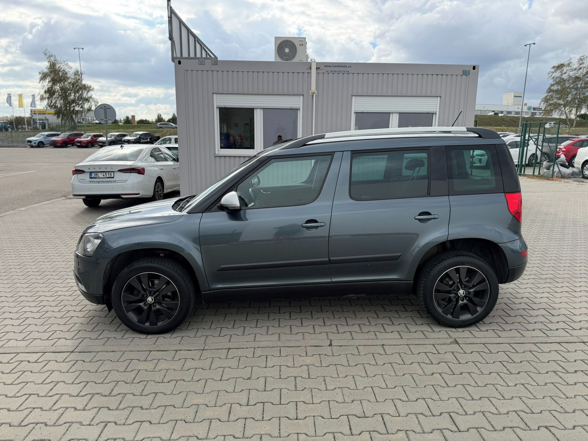 Škoda Yeti, 2.0TDI 103 kW Elegance 4x4 DSG - fotka 4
