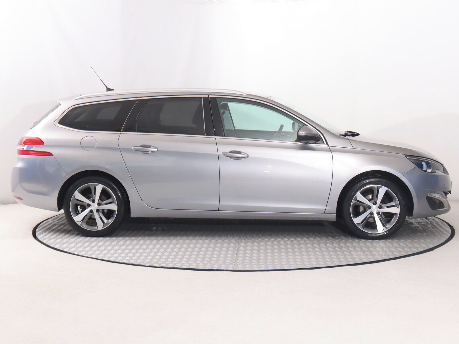 Peugeot 308, 1.6 BlueHDi, Serv.kniha - fotka 6