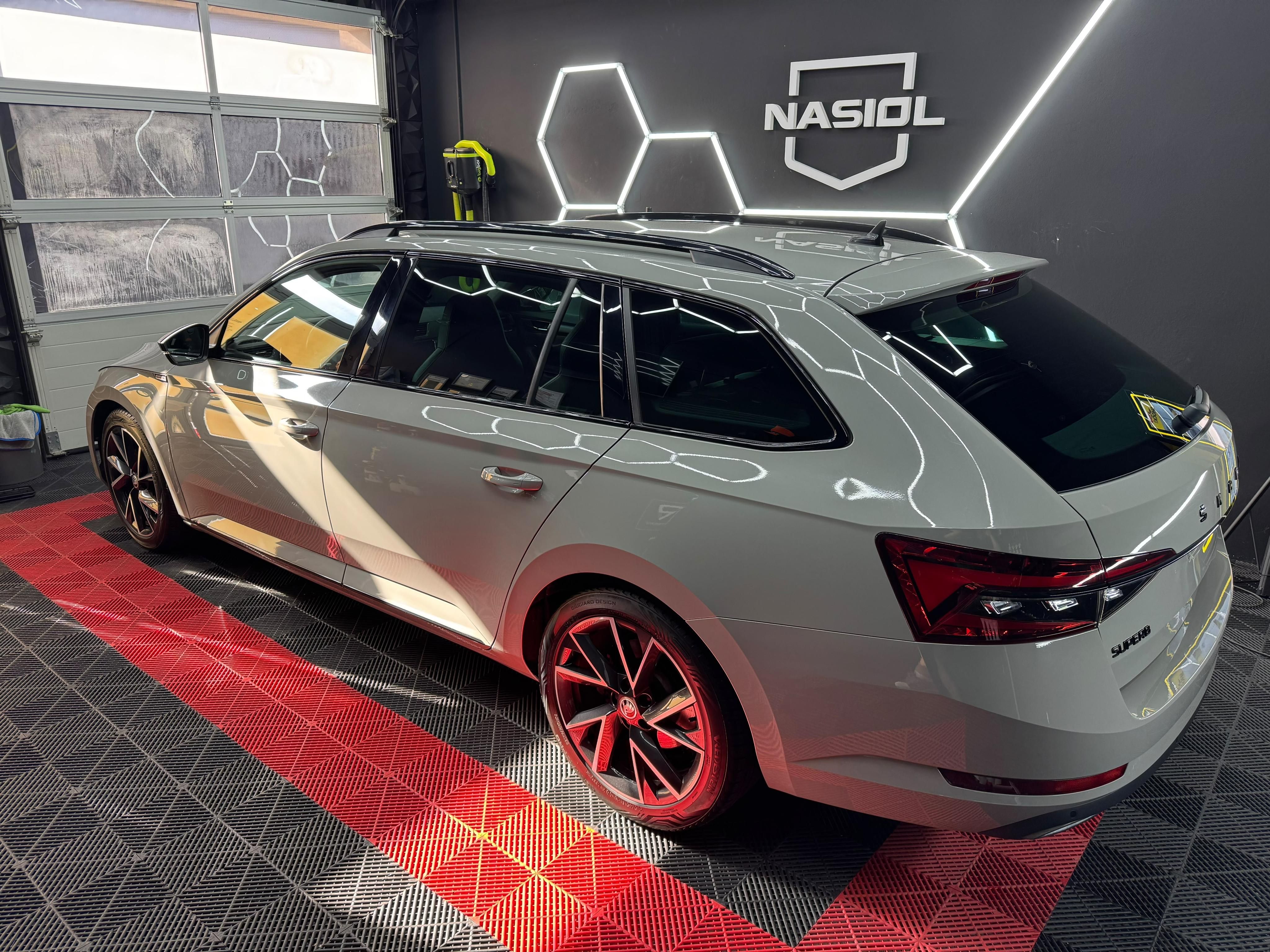Škoda Superb, Sportline 1.5 TSI - fotka 4