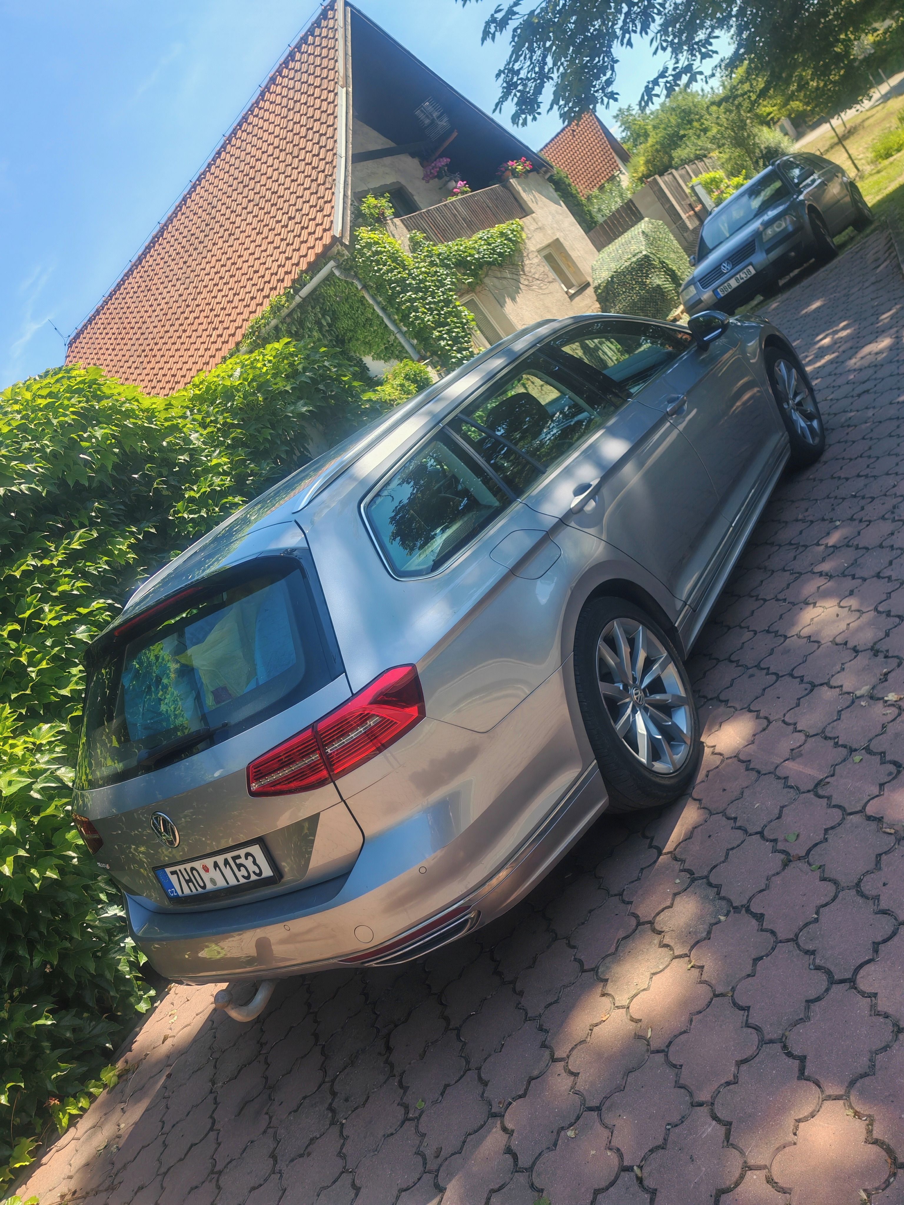 Volkswagen Passat, Passat R-Line B8 Kup ČR Naj170 - fotka 4