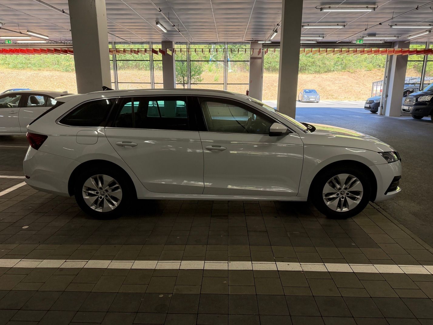 Škoda Octavia, 2.0TDi Style 110kW DSG 4x4 - fotka 5