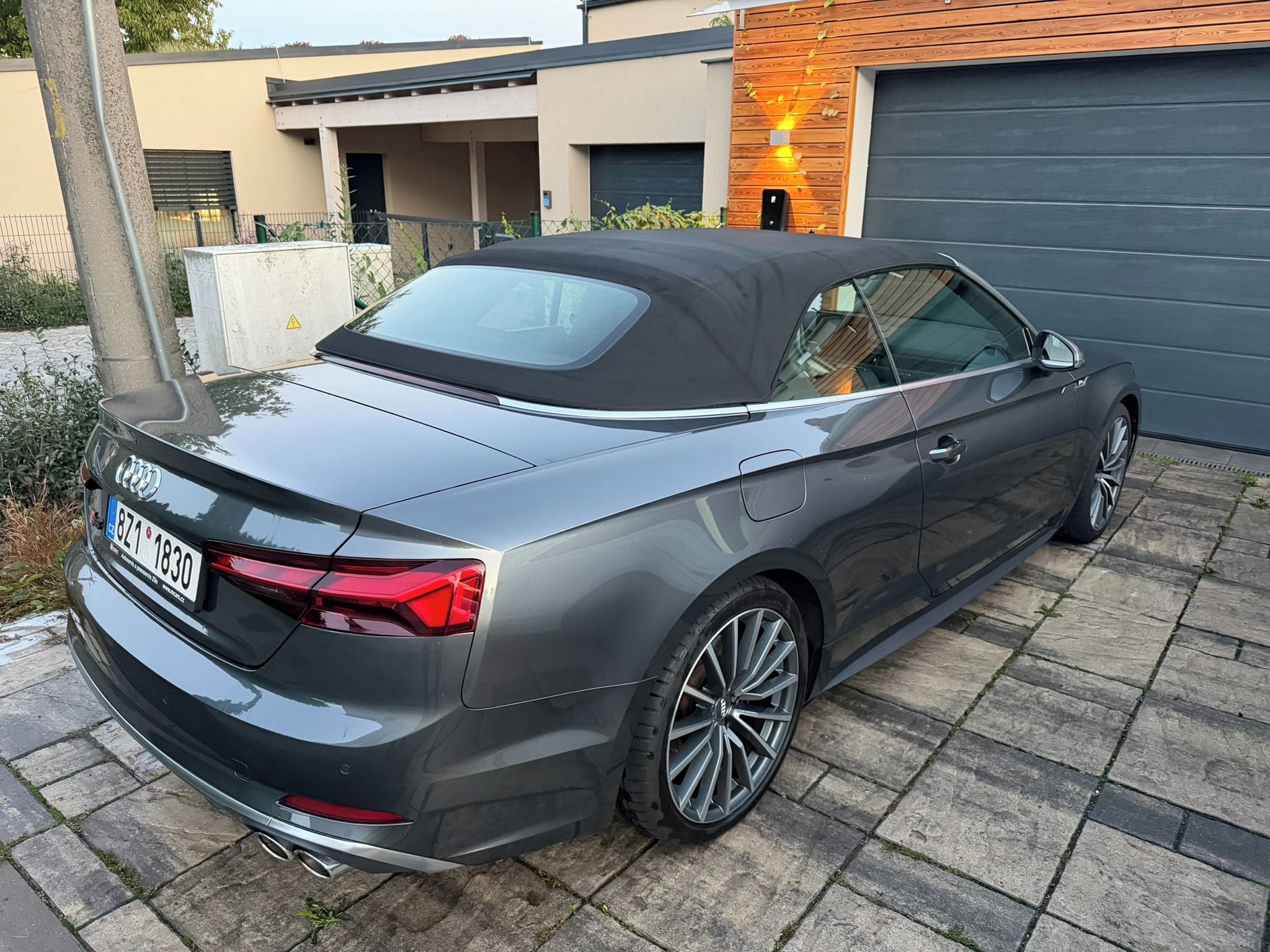 Audi S5, Cabrio extra výbava + servis - fotka 4