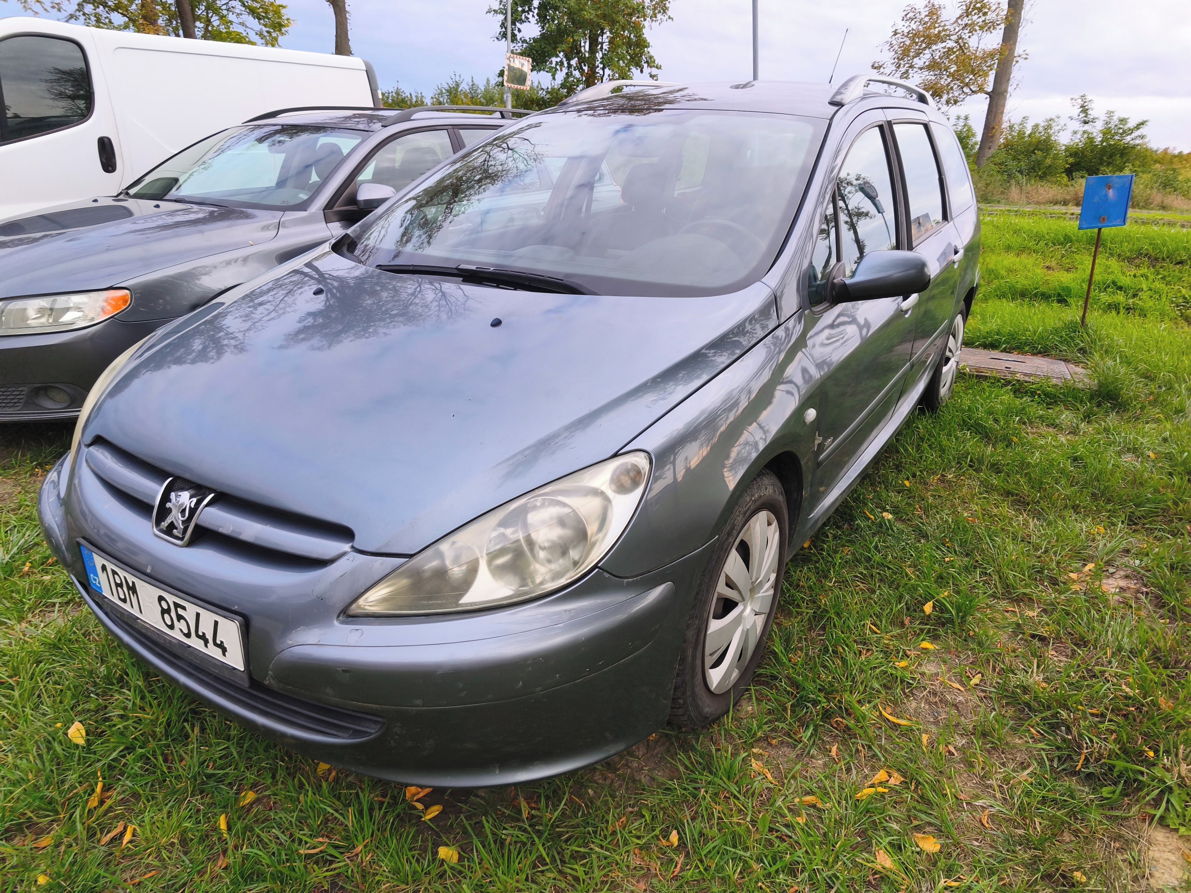 Peugeot 307, Peugeot 307SW 2,0HDi - fotka 2