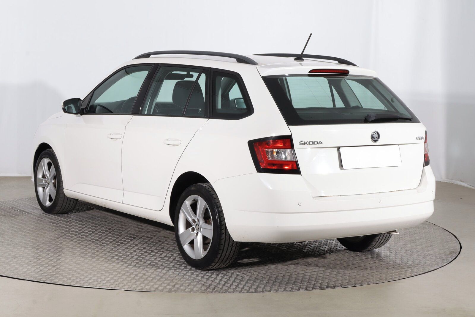 Škoda Fabia, 1.4 TDI, Serv.kniha - fotka 4