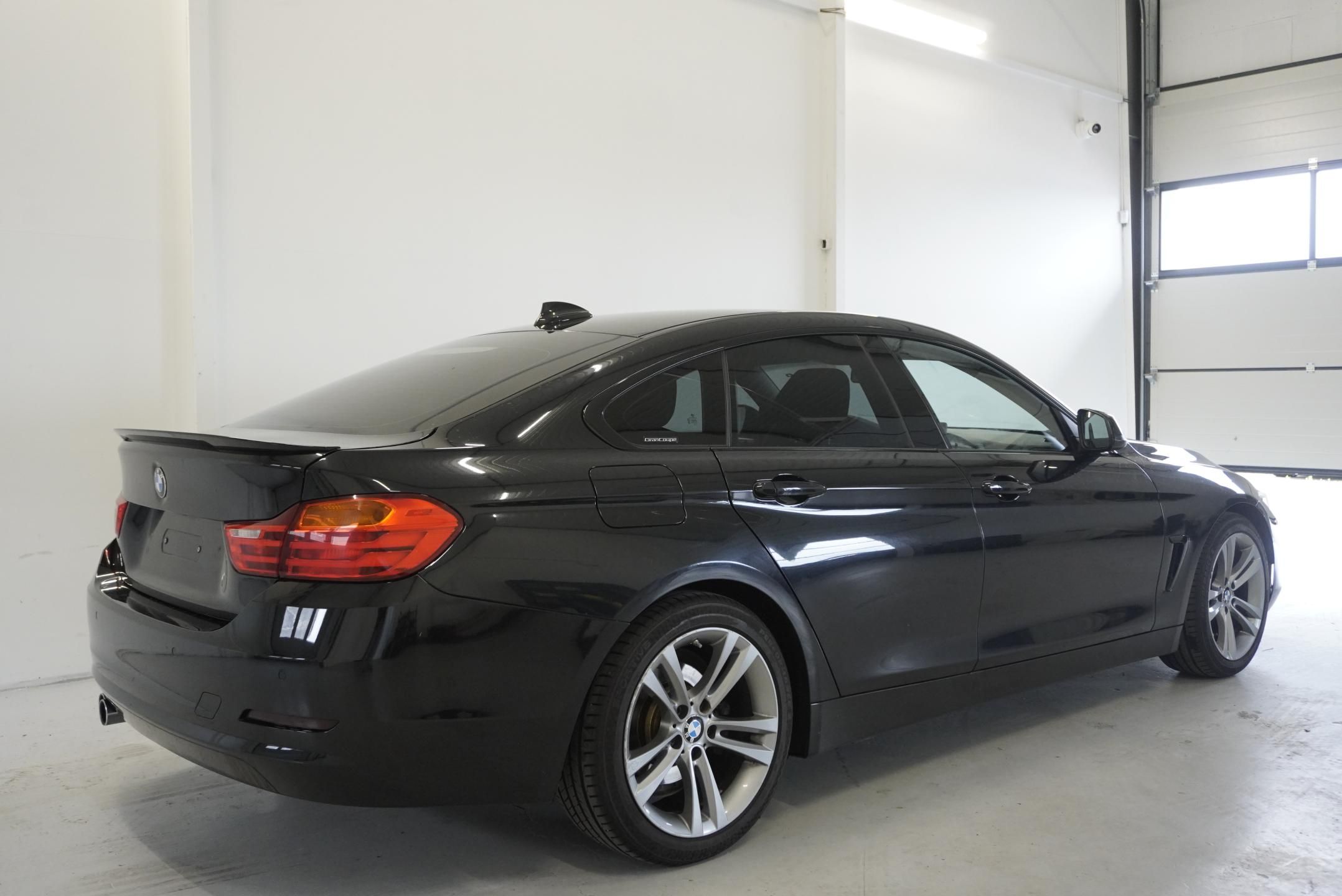 BMW Řada 4, 2,0 GRAN COUPÉ AUT. - fotka 5