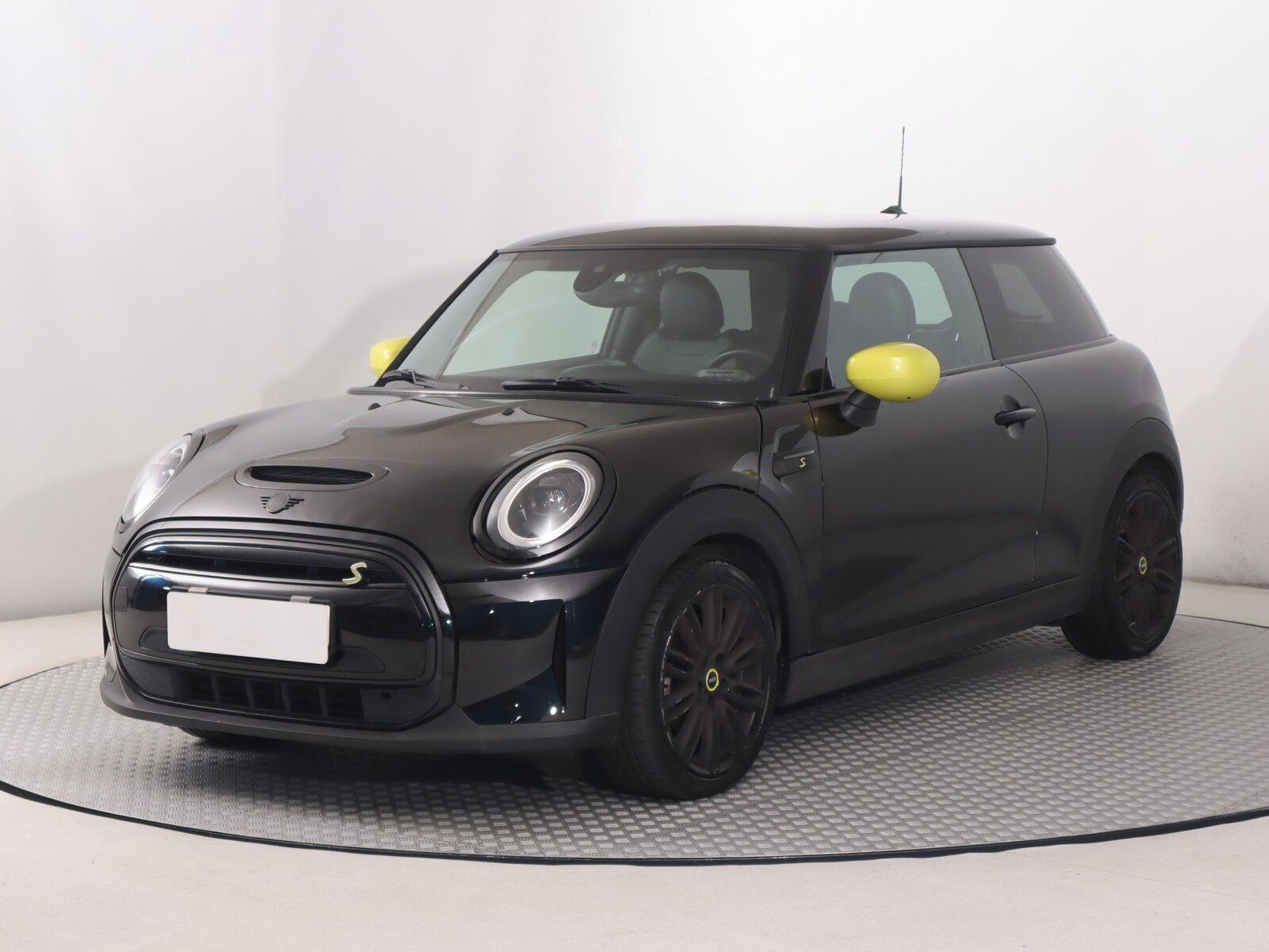 Mini, Cooper SE 32 kWh, SoH 96% - fotka 2