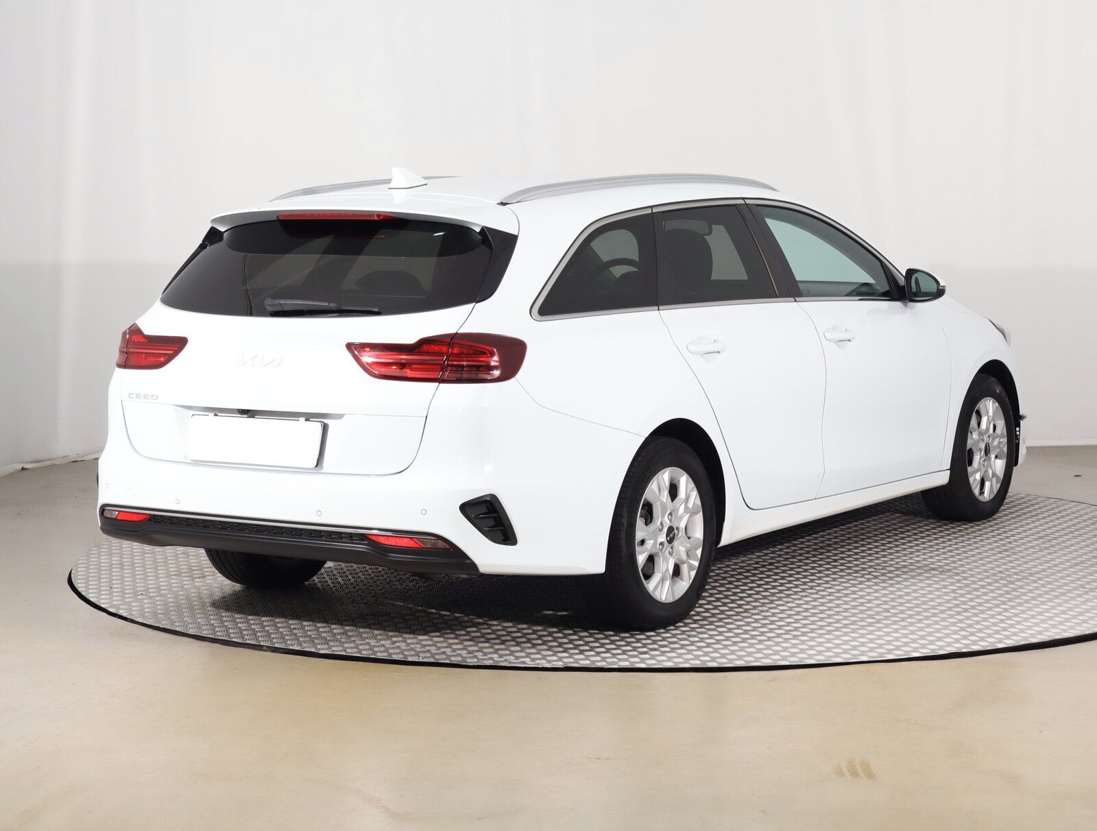Kia Cee´d, 1.6 CRDi MHEV, Gold - fotka 5