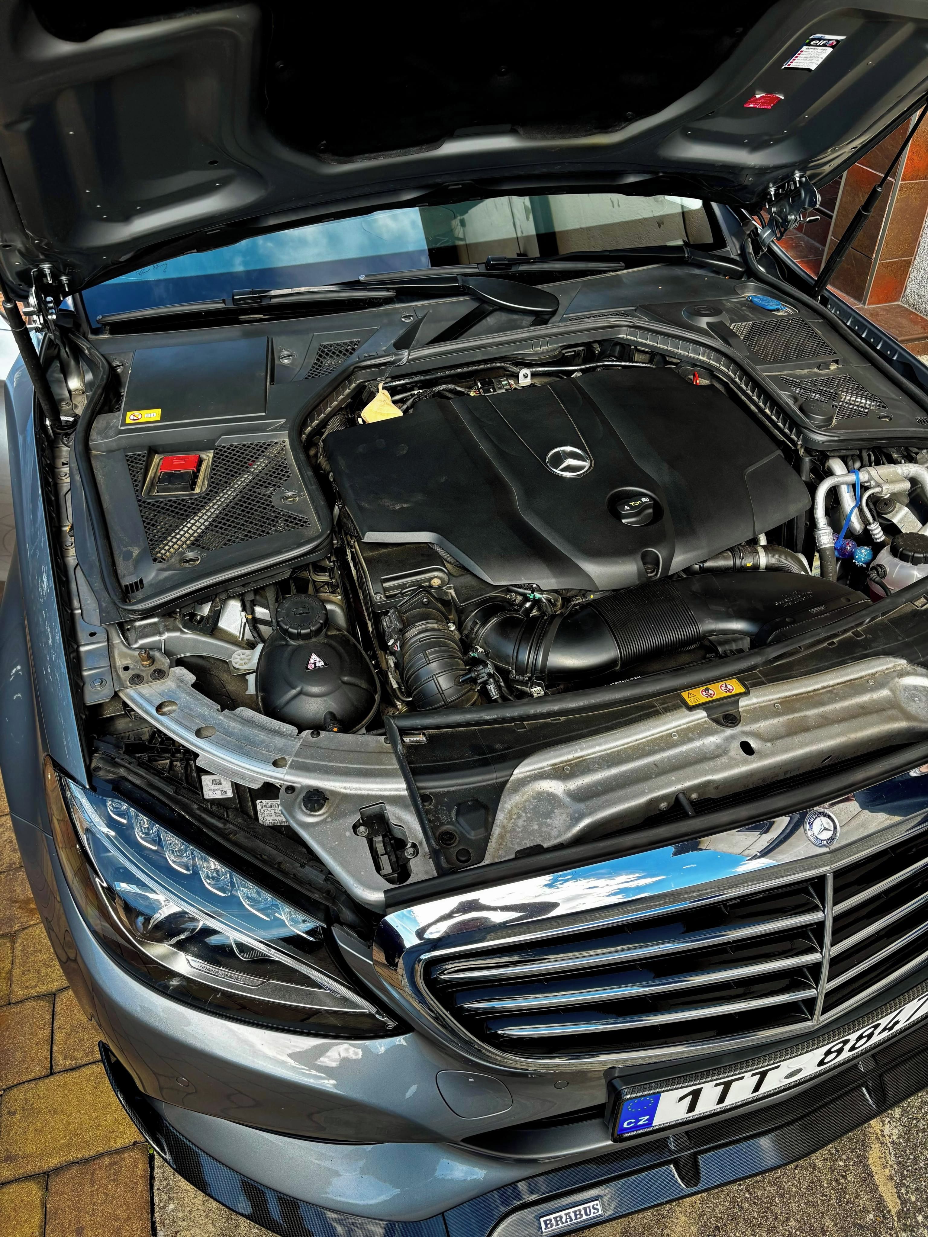 Mercedes-Benz Třídy C, 2.2 TDI 125kW, Avantgarde - fotka 5