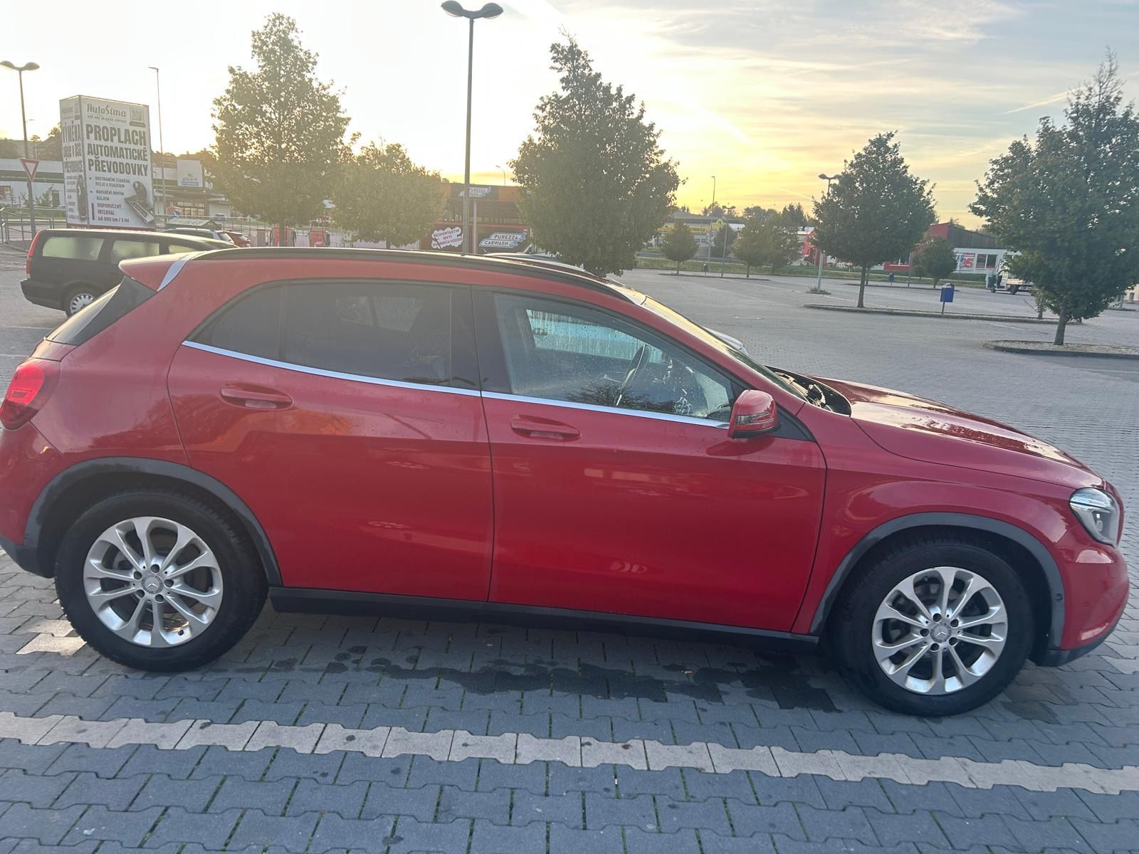 Mercedes-Benz GLA, Mercedes- GLA 200 CDI 4 matic - fotka 5