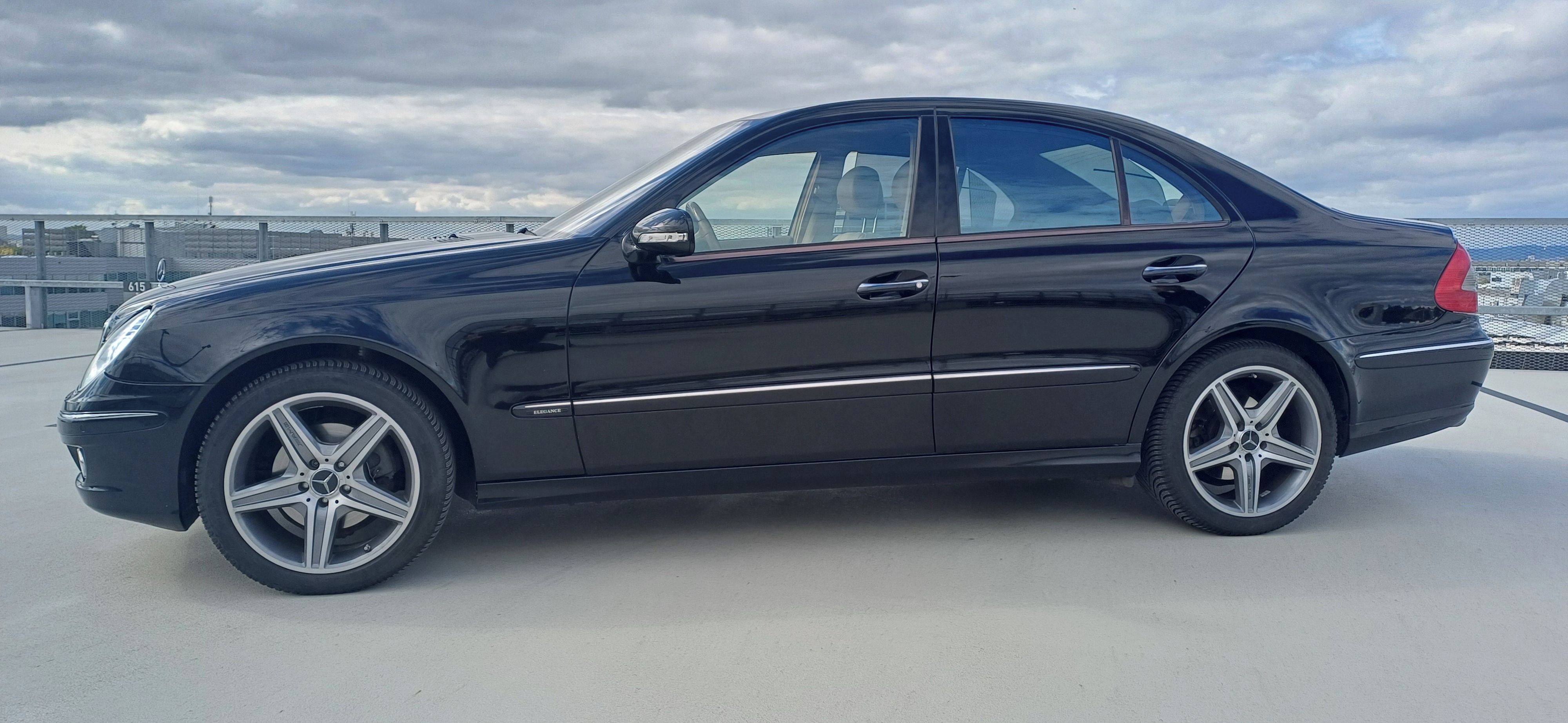Mercedes-Benz Třídy E, E350, 4x4, AMG kola, výbava - fotka 3