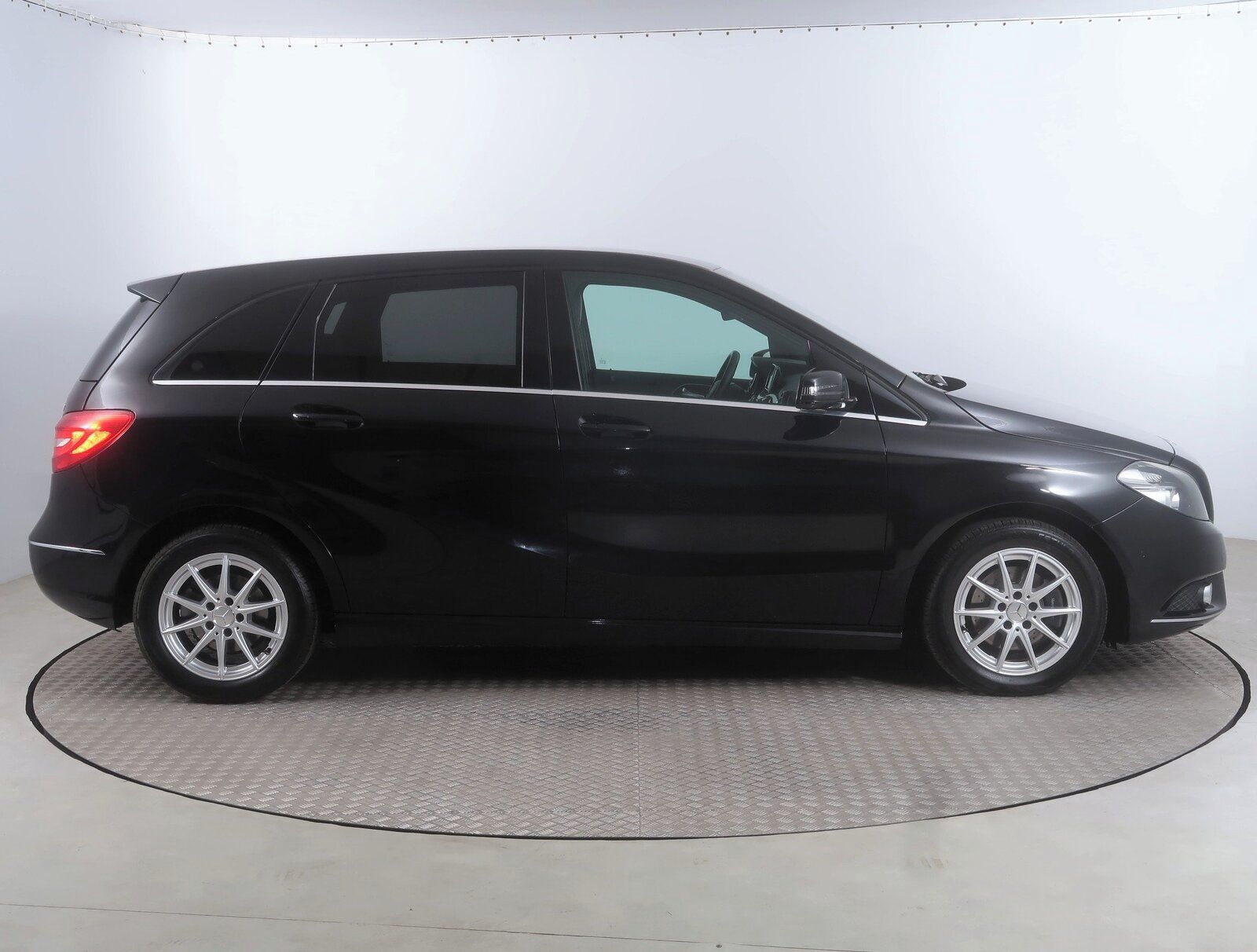 Mercedes-Benz Třídy B, 180 CDI - fotka 6