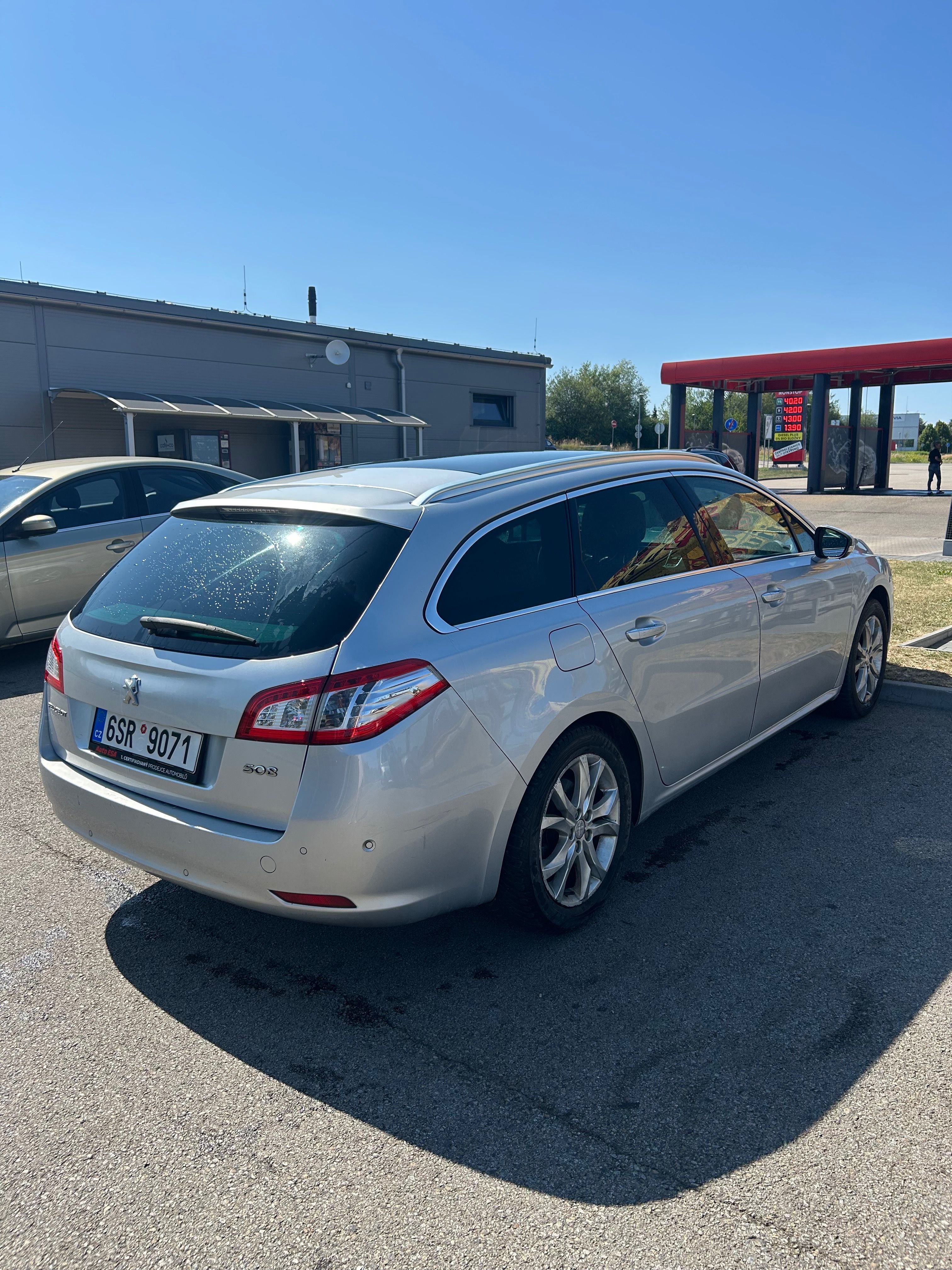 Peugeot 508, Peugeot [telefon skryt] - fotka 5