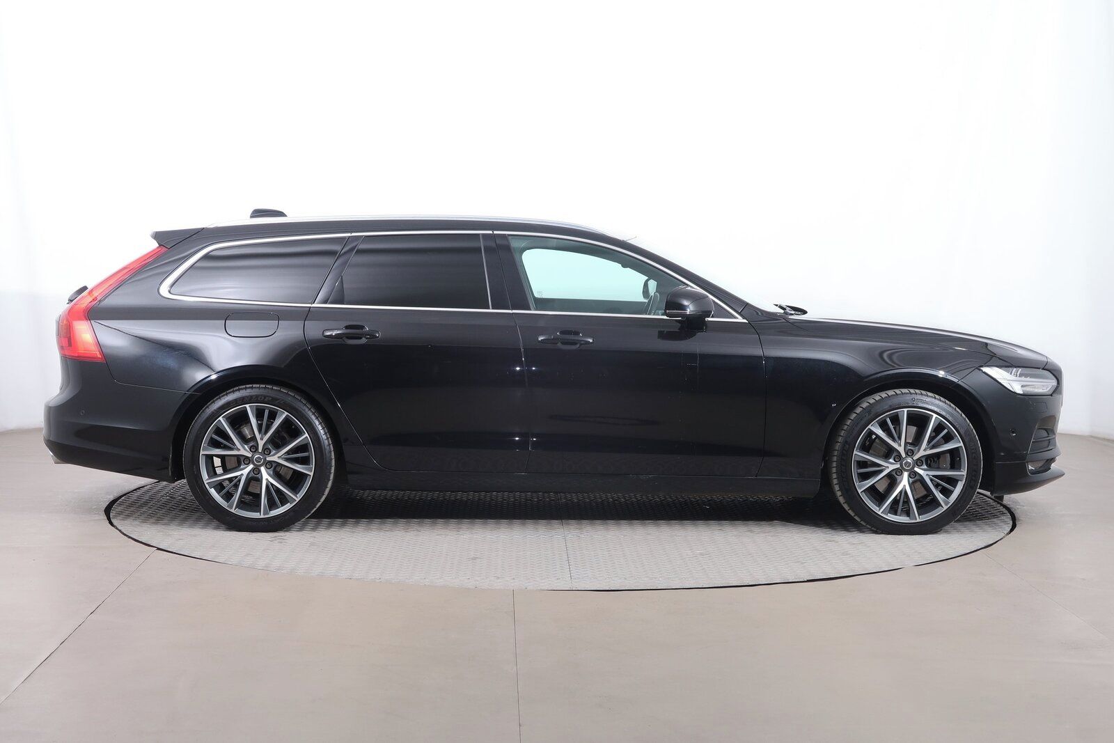 Volvo V90, D5 AWD, 4X4, Automat - fotka 6