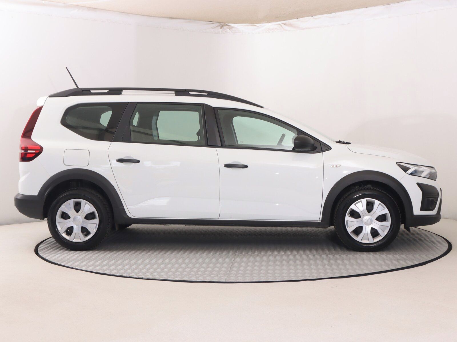 Dacia Jogger, 1.0 TCe, 7 míst, Serv.kniha - fotka 6