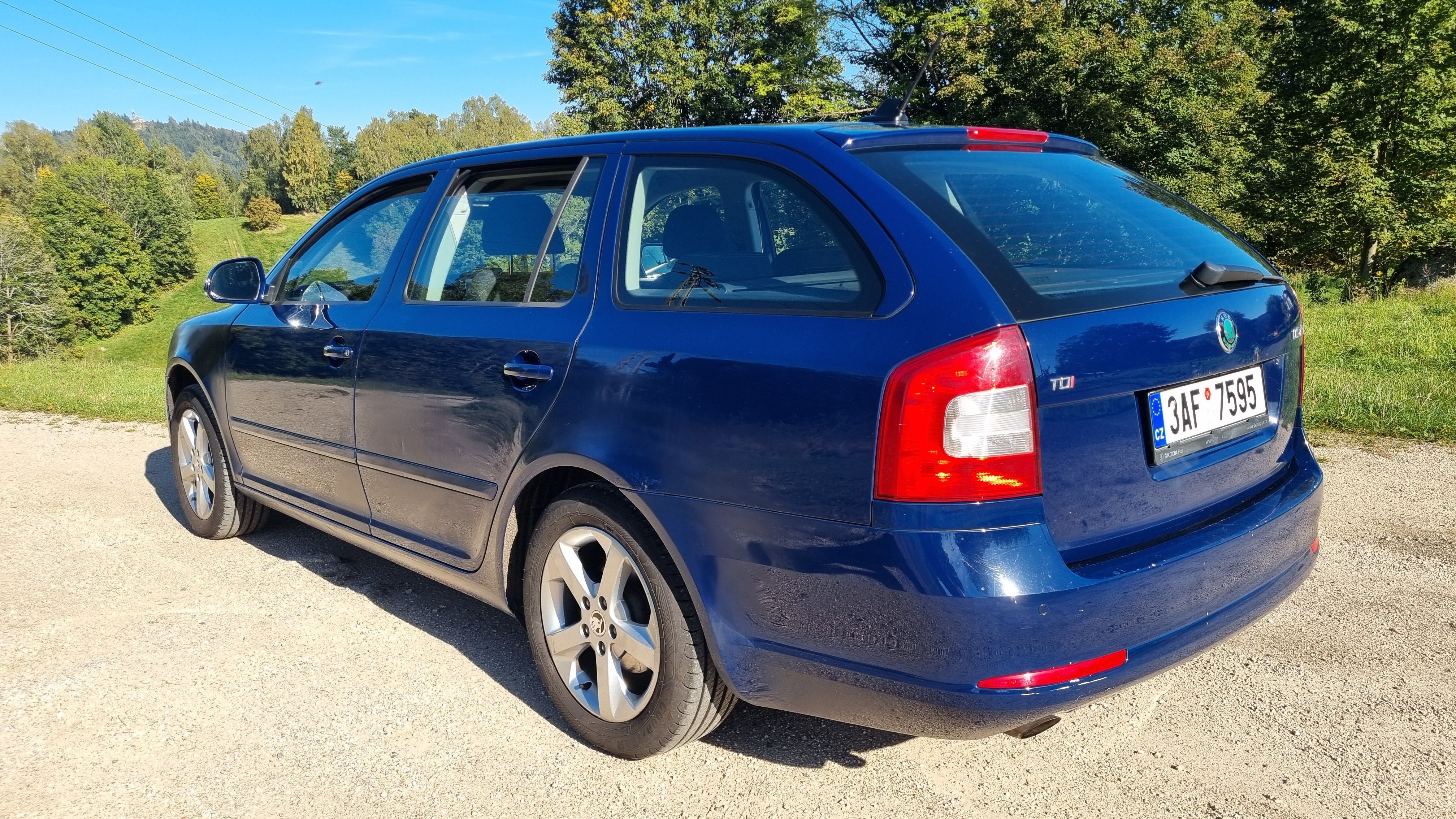 Škoda Octavia, OCTAVIA 2.0 TDI + zimní sada - fotka 2