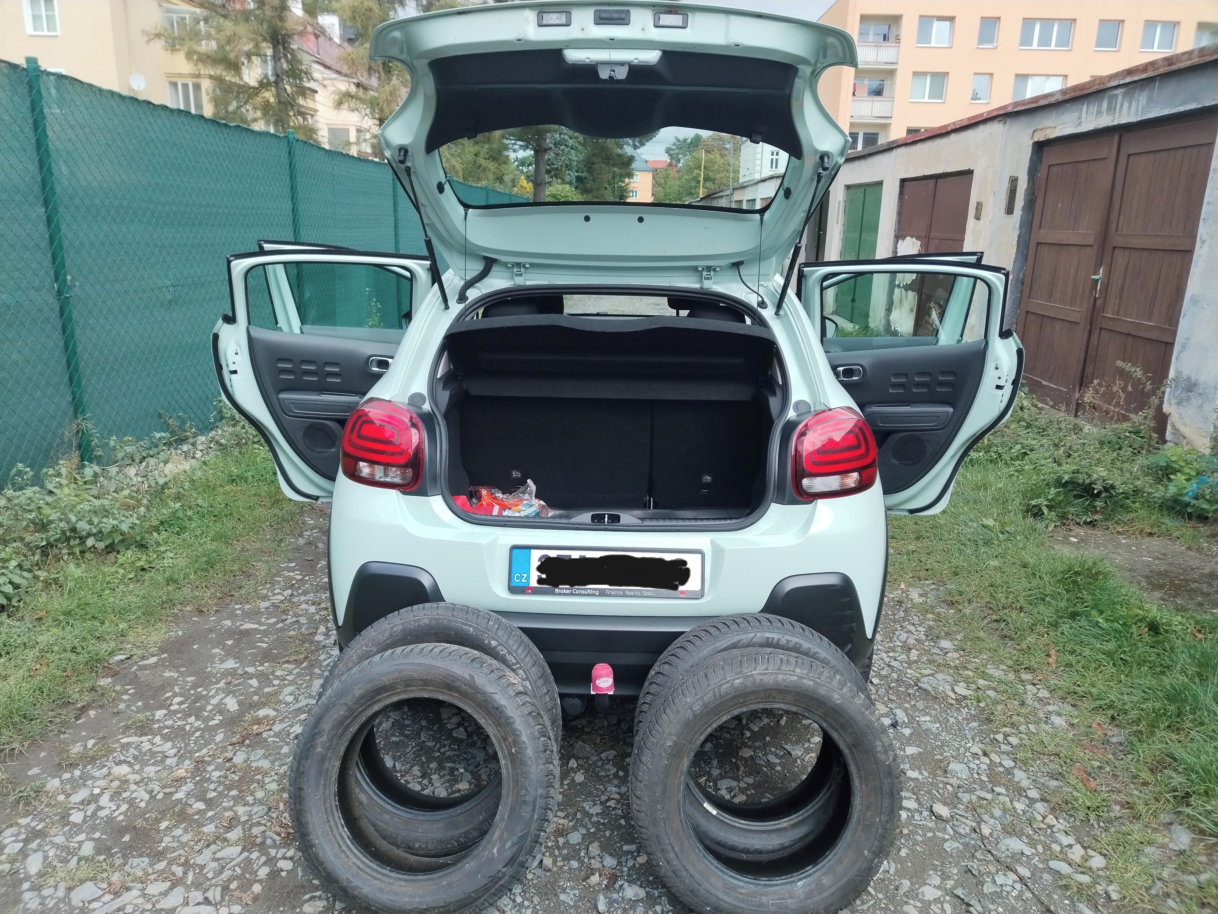Citroën C3, 1.2 PureTech 88000km,CZ - fotka 5