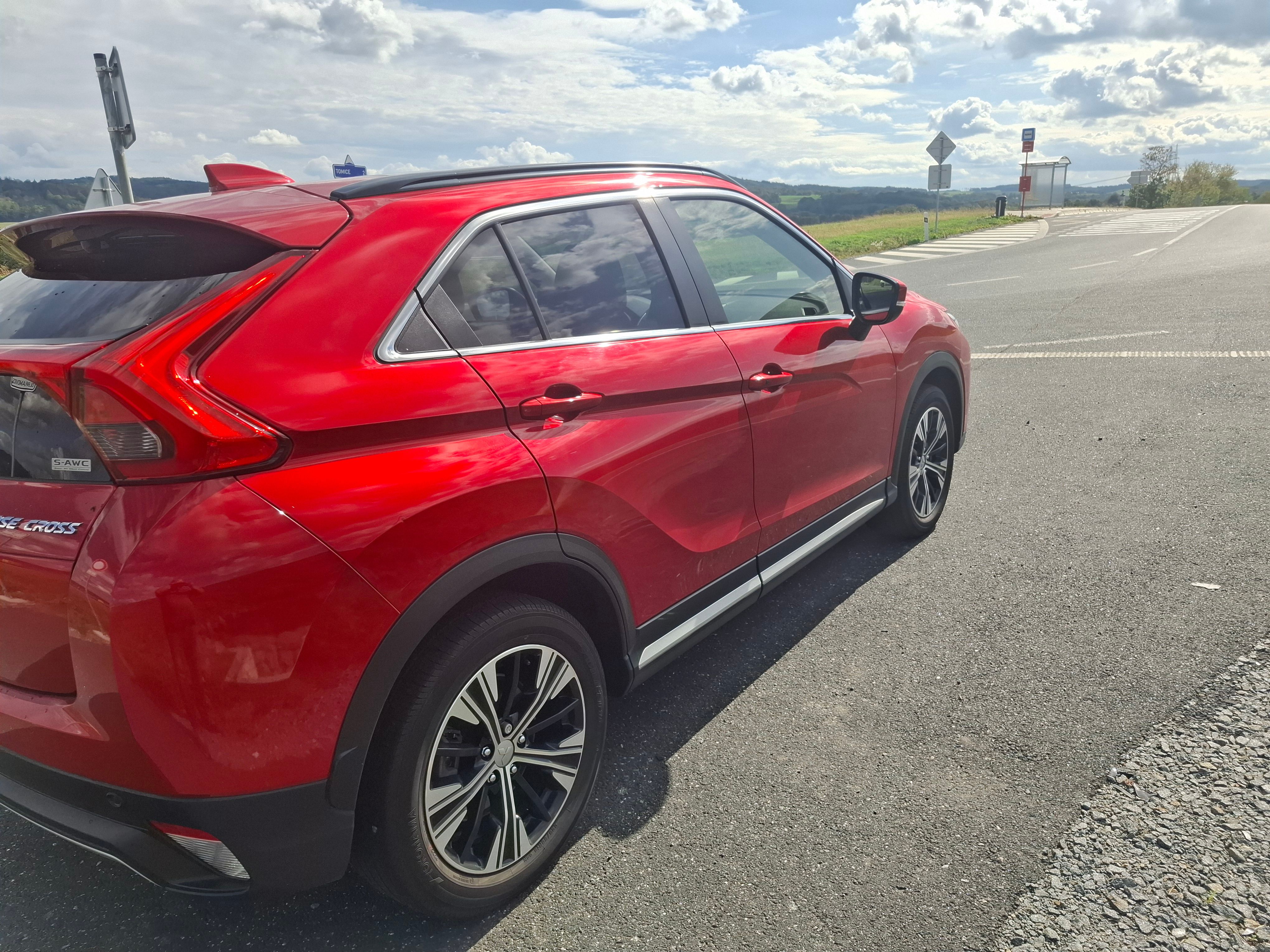 Mitsubishi Eclipse Cross, 1.5 Eclipse Cross INSTYLE 4x4 - fotka 3