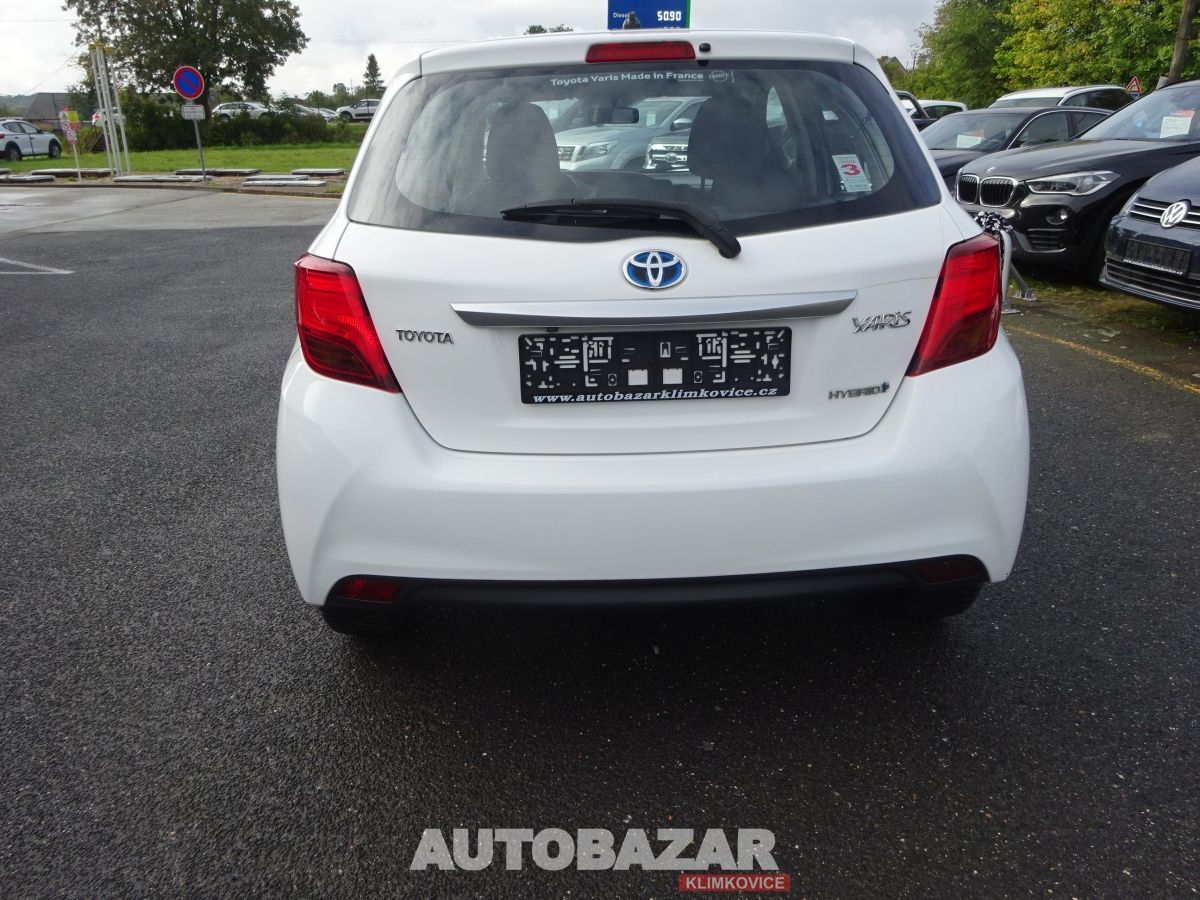 Toyota Yaris, 1,5HYBRID,1 MAJIT.,GARANCE KM - fotka 6