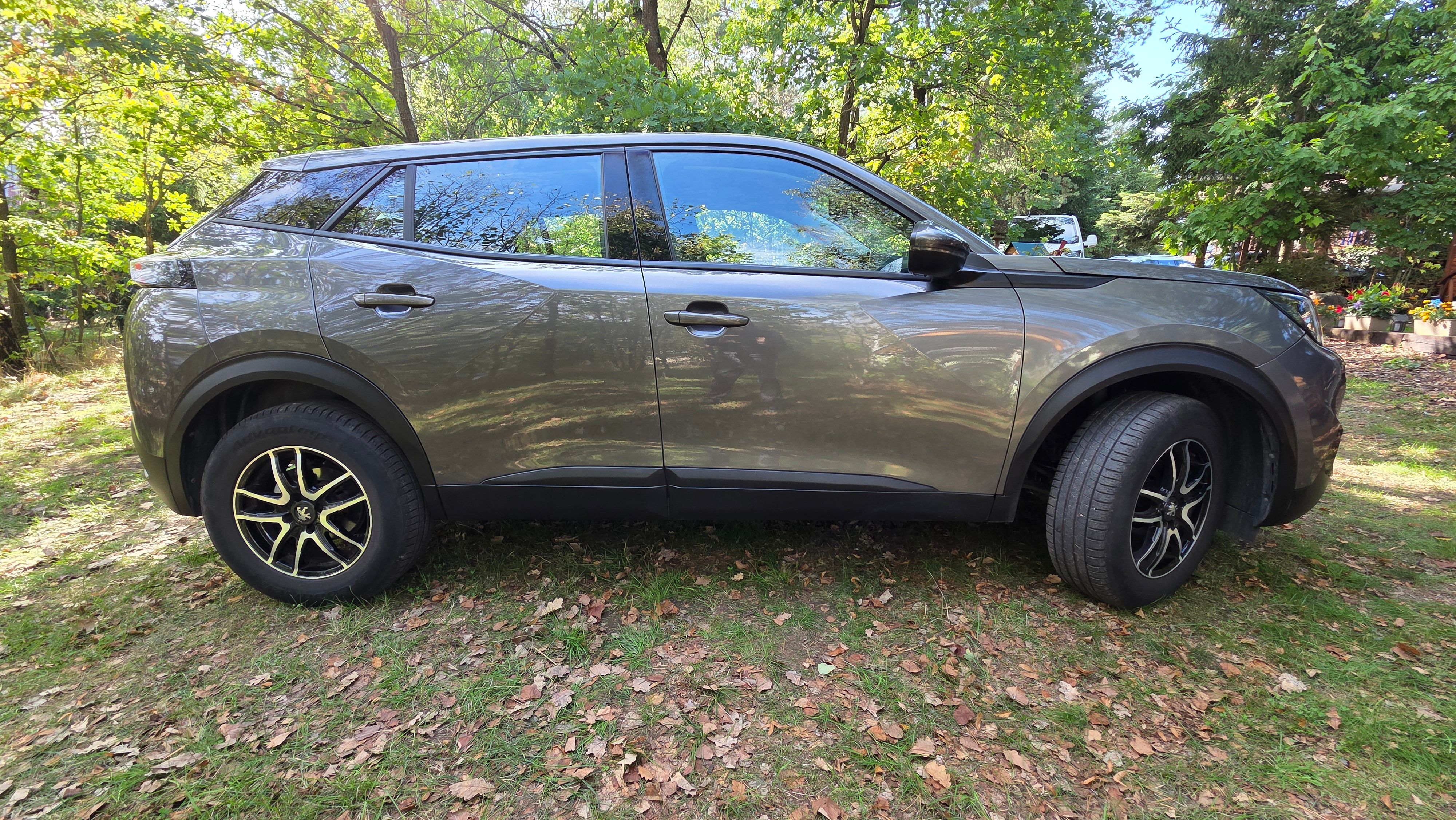 Peugeot 2008, Peugeot 2008 CROSS OVER - fotka 5