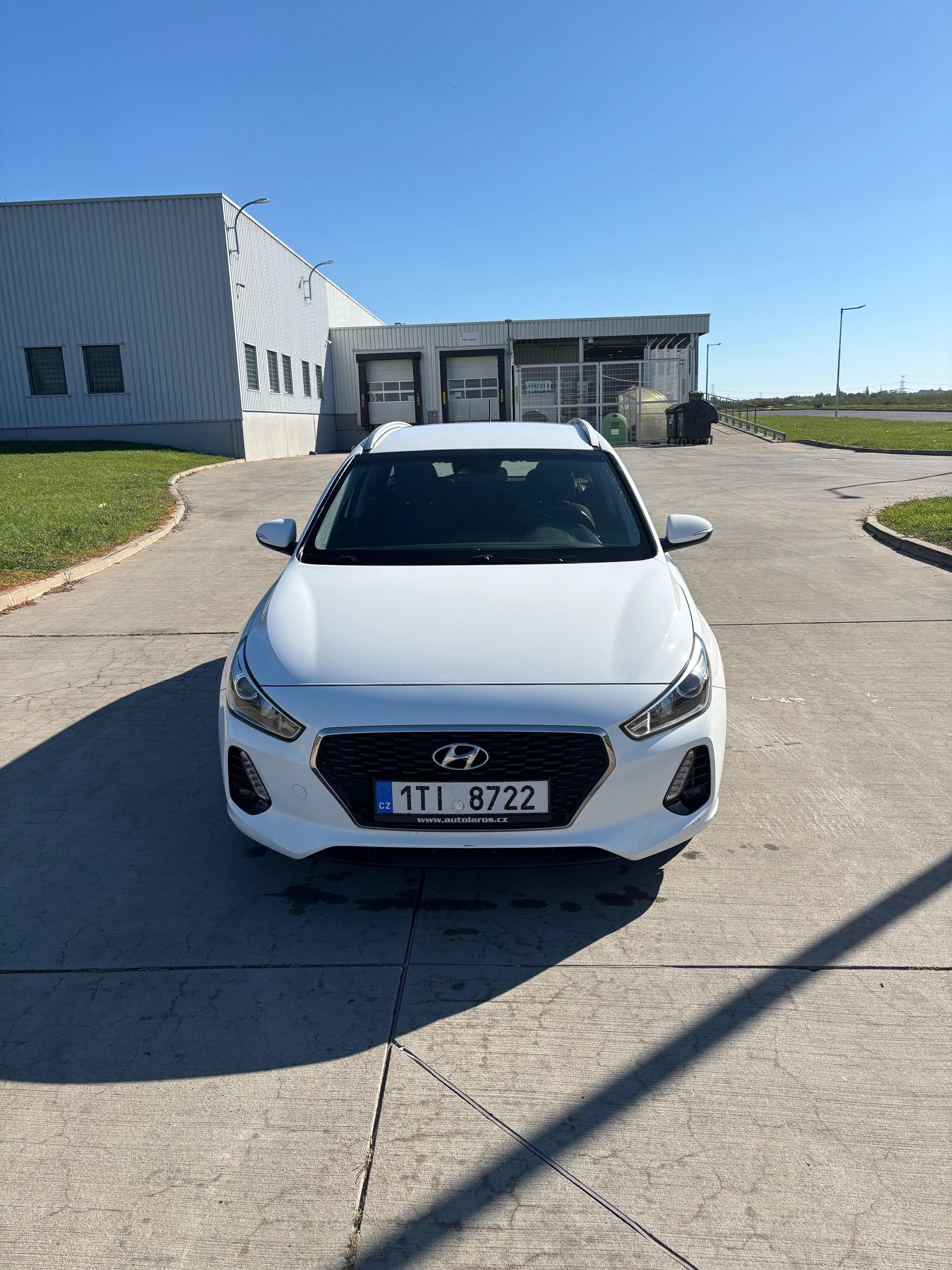 Hyundai i30, NAJETO 141000KM ODPOČET DPH
