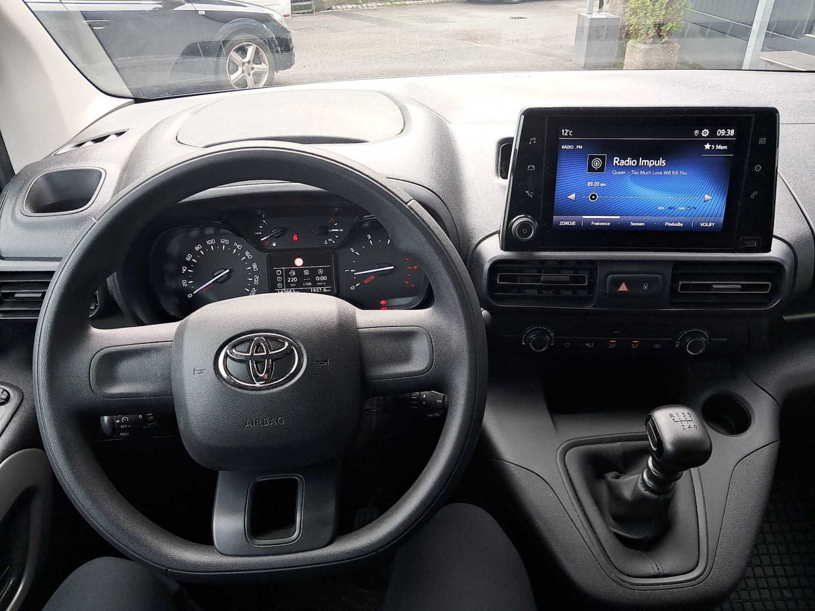 Toyota Proace City Verso, Maxi 1.5 D-4D, 7Míst, Klima - fotka 3